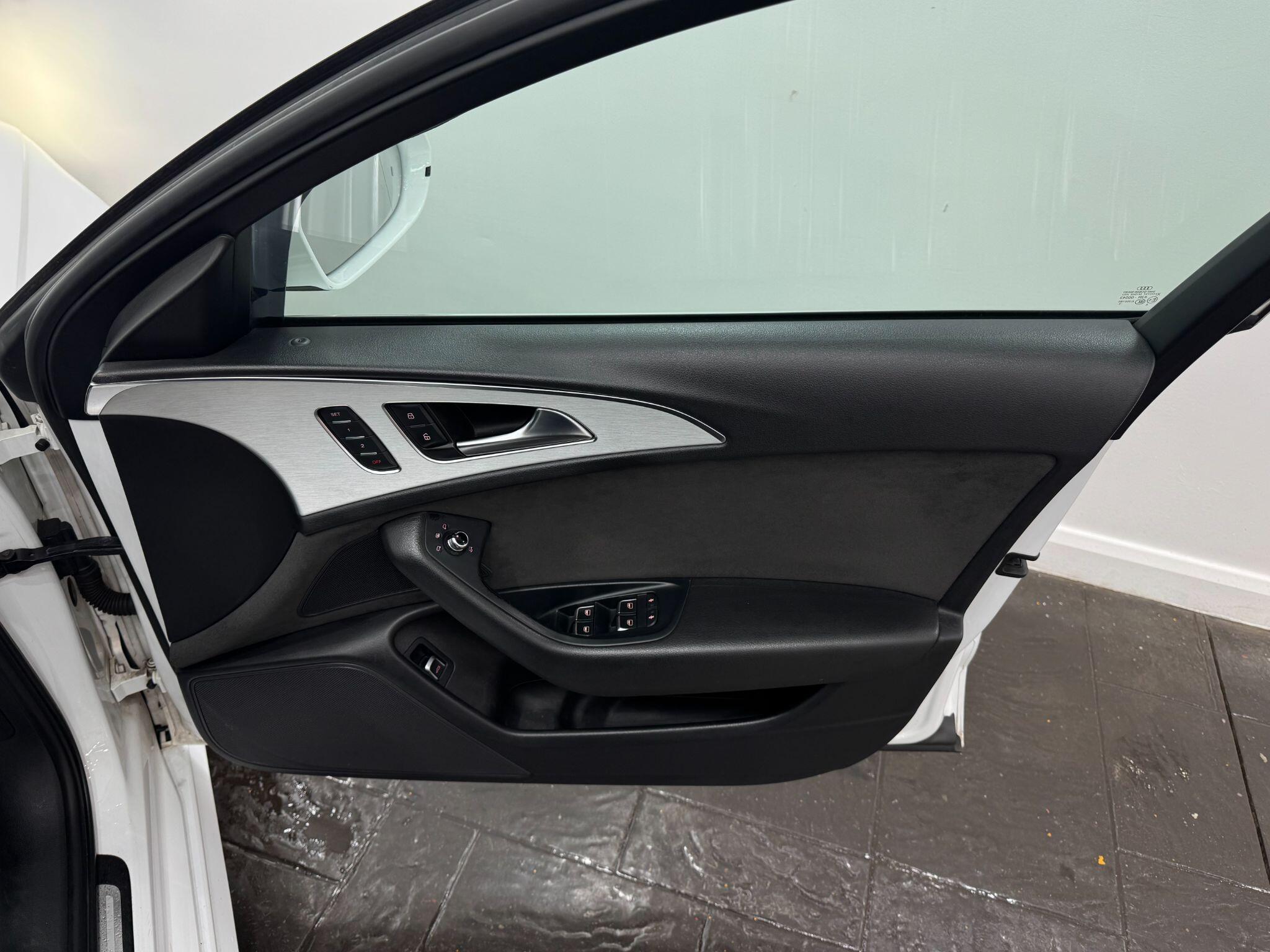Audi A6 view 29