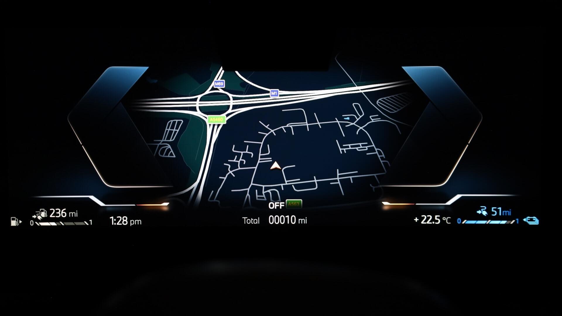 BMW 5 Series view 9