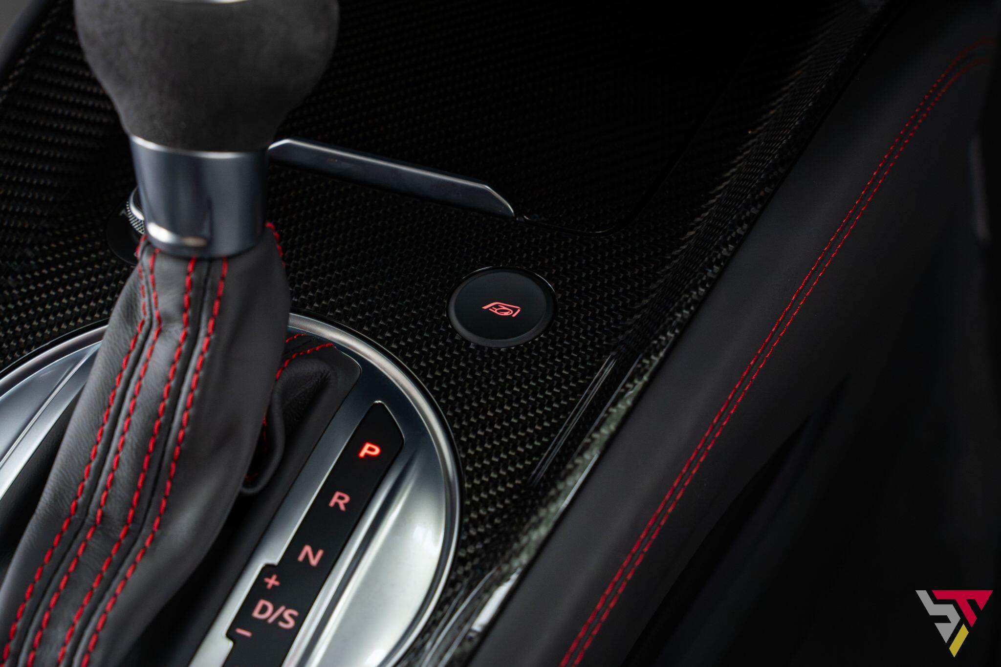 Audi TT RS view 44