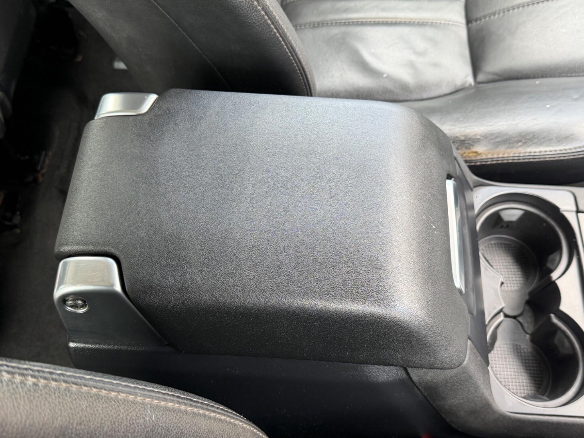Land Rover Discovery view 38