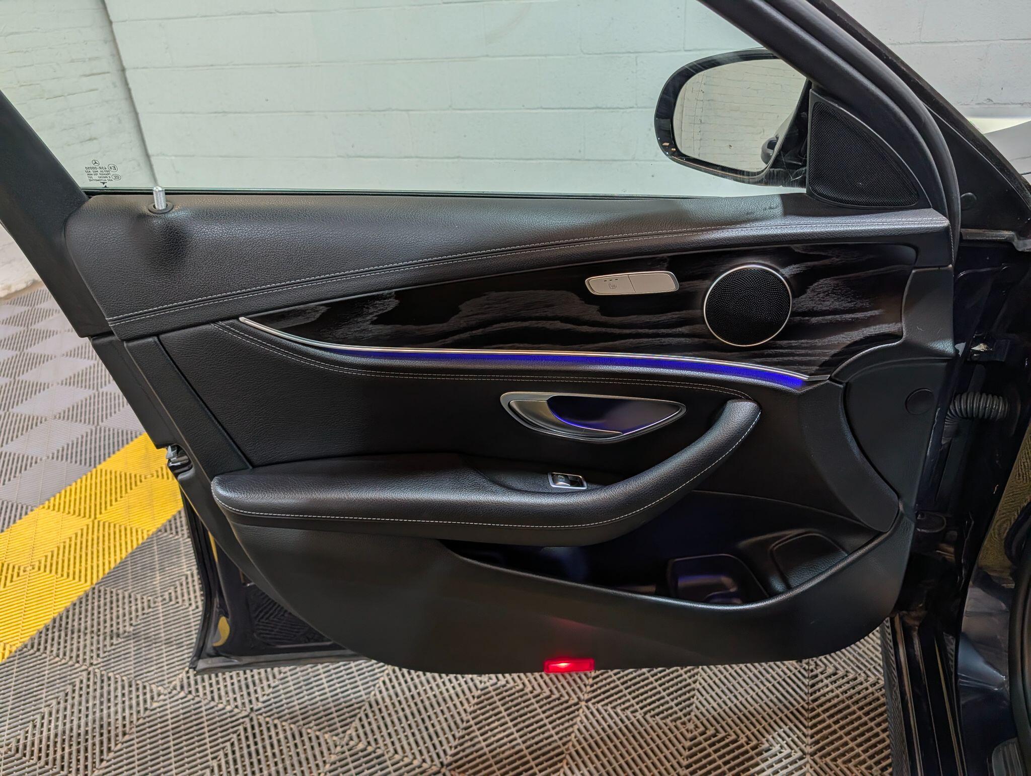 Mercedes-Benz E-Class view 45