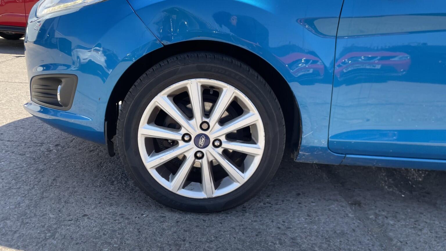 Ford Fiesta view 51