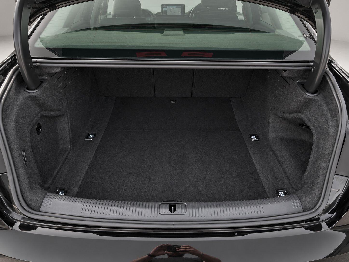 Audi A4 view 39