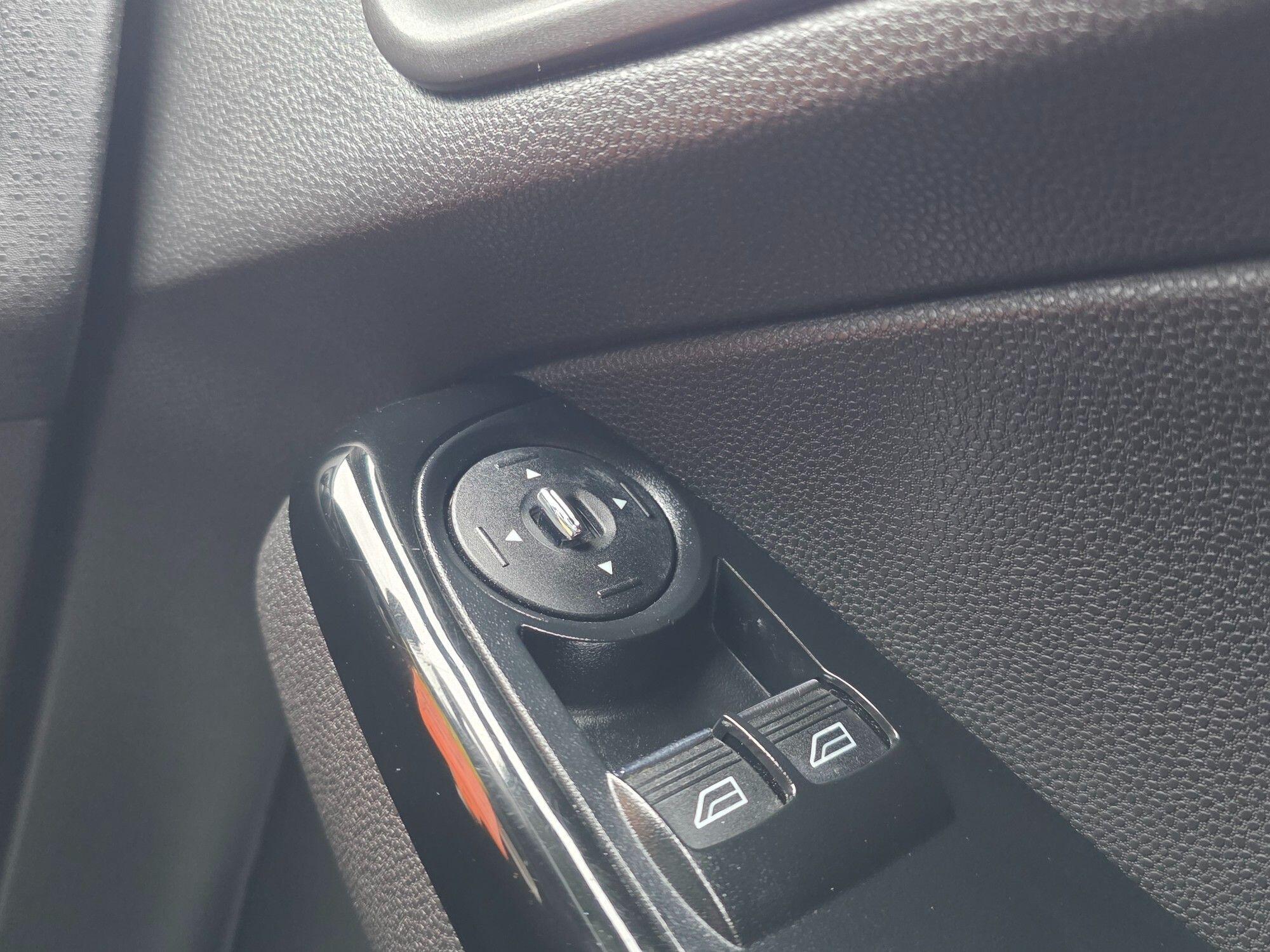 Ford Fiesta view 32