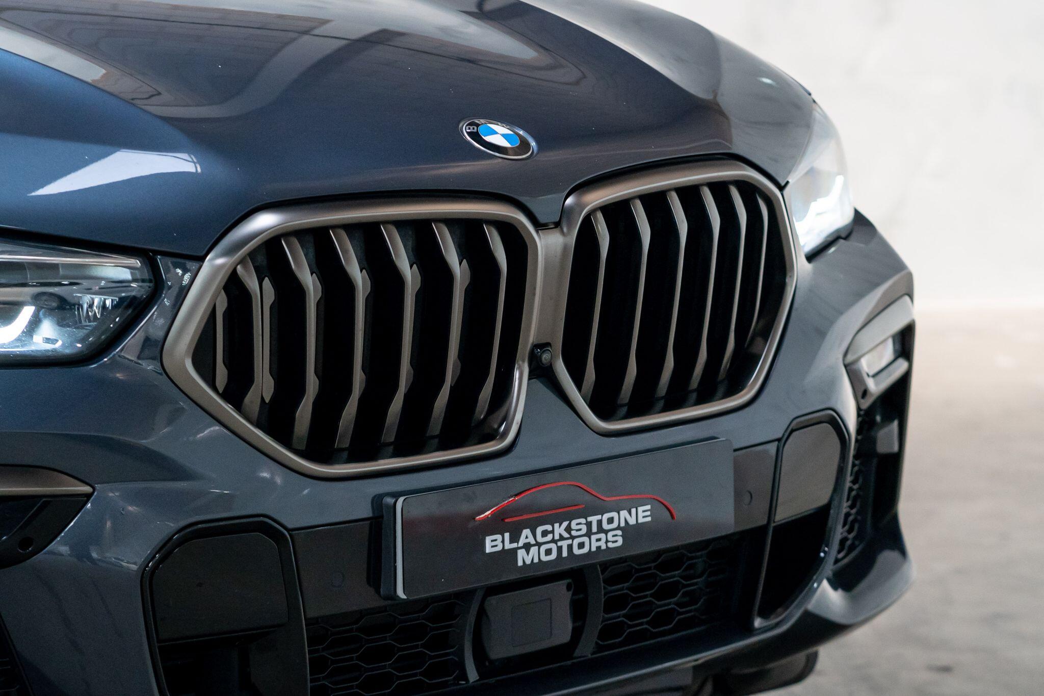 BMW X6 view 40