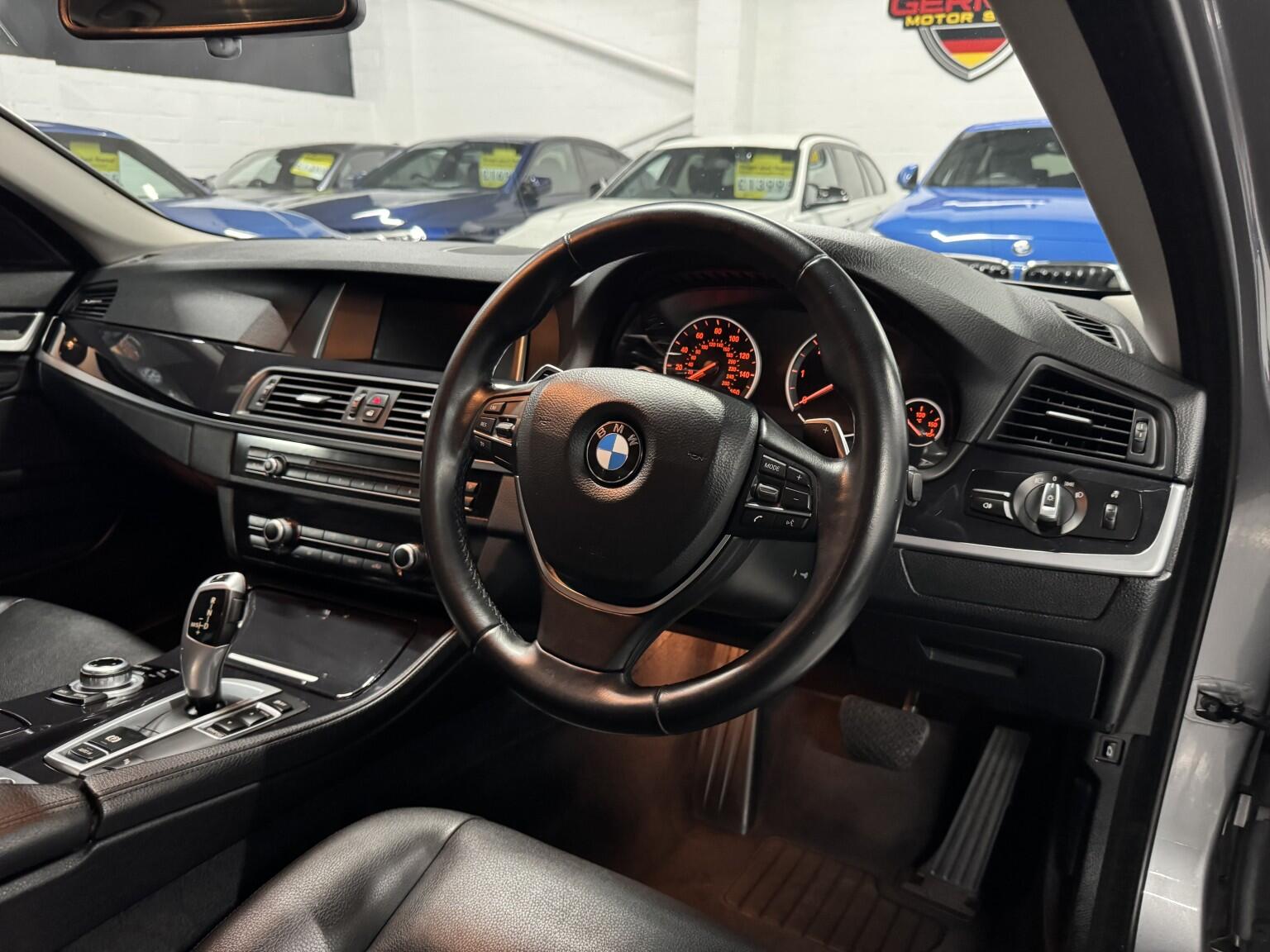 BMW 5 Series view 14