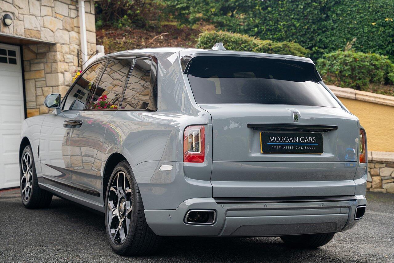 Rolls-Royce Cullinan view 17