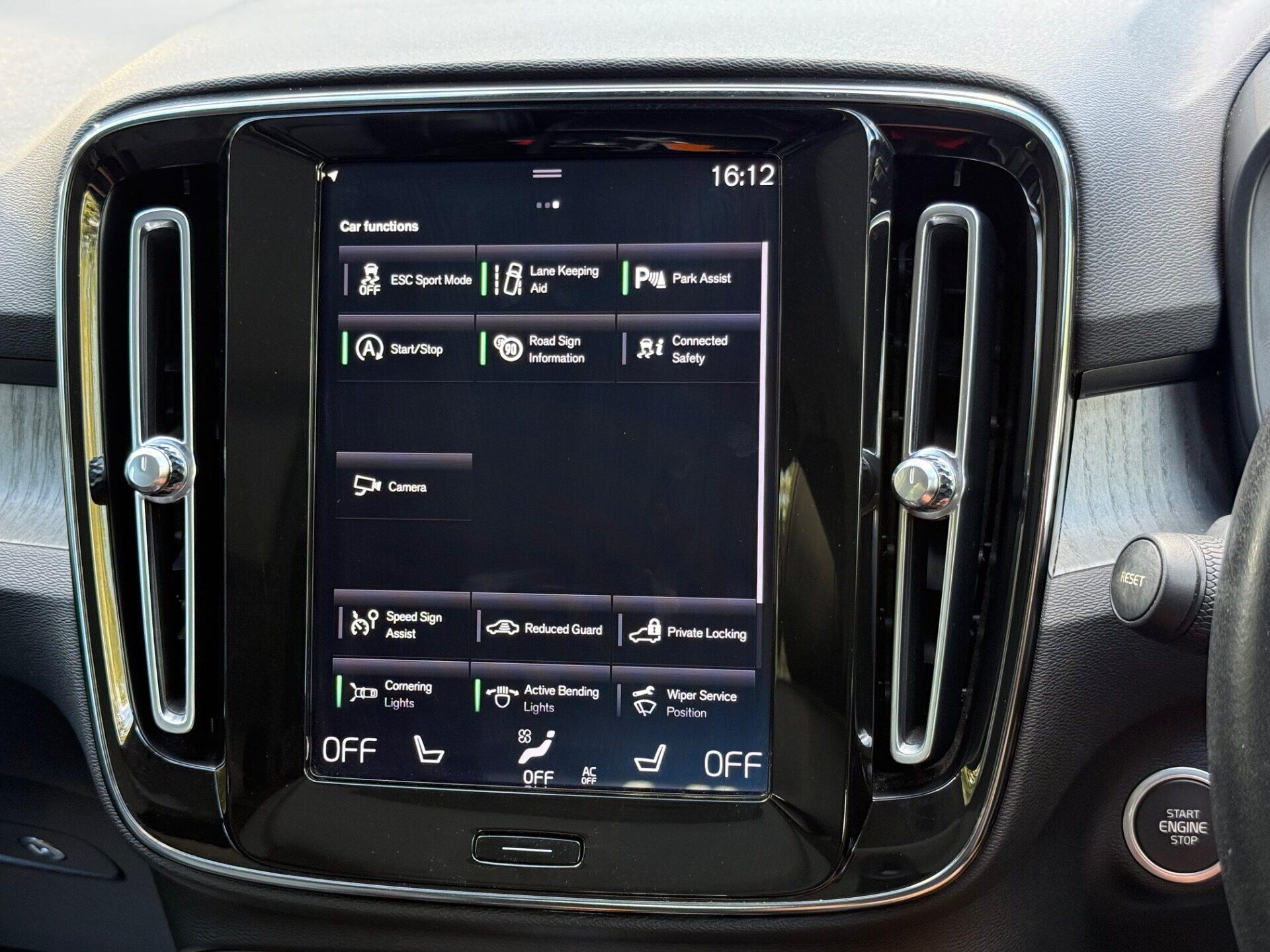 Volvo XC40 view 43