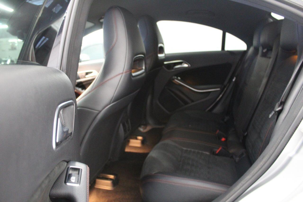 Mercedes-Benz CLA view 51