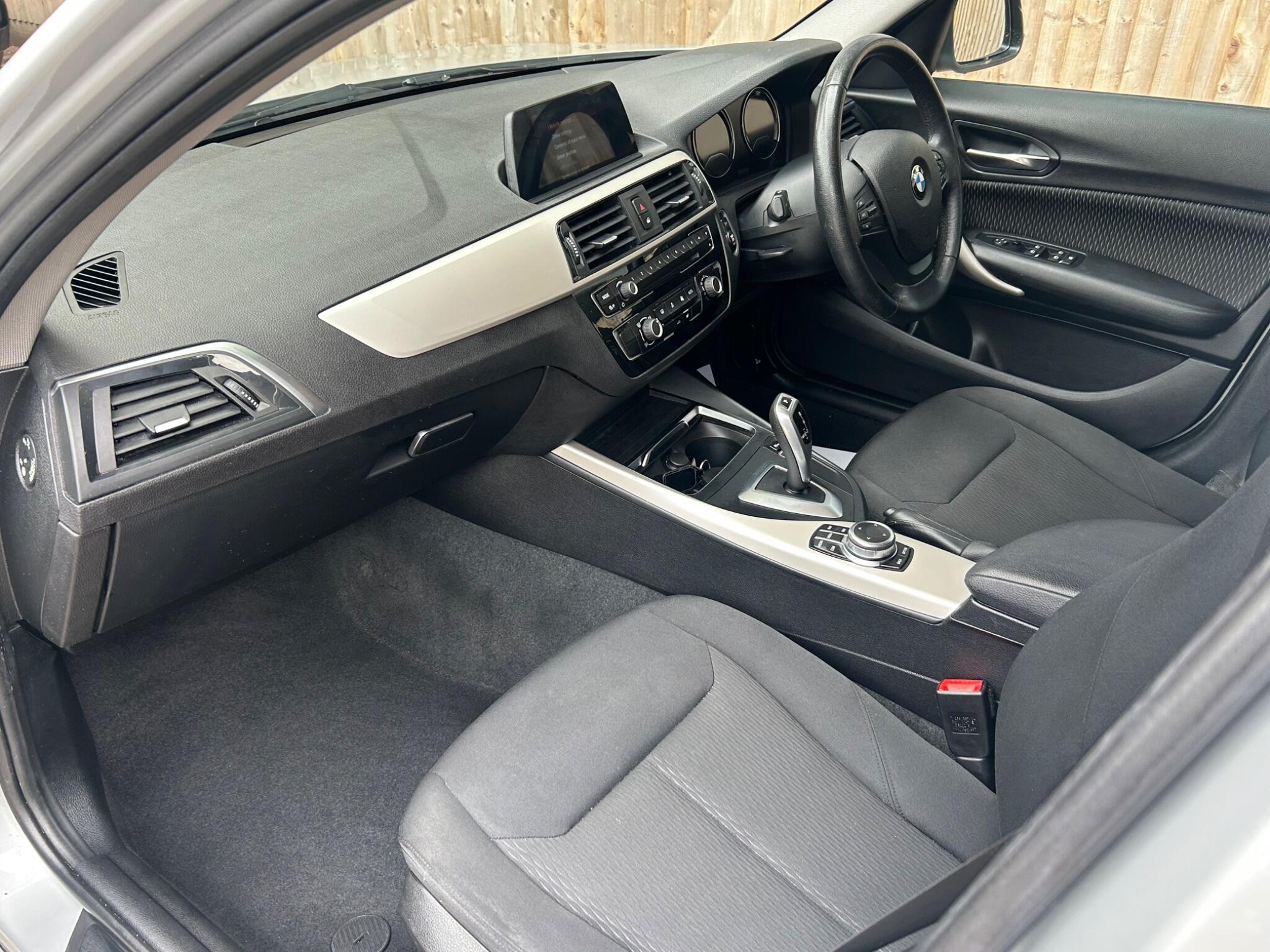 BMW 1 Series view 34