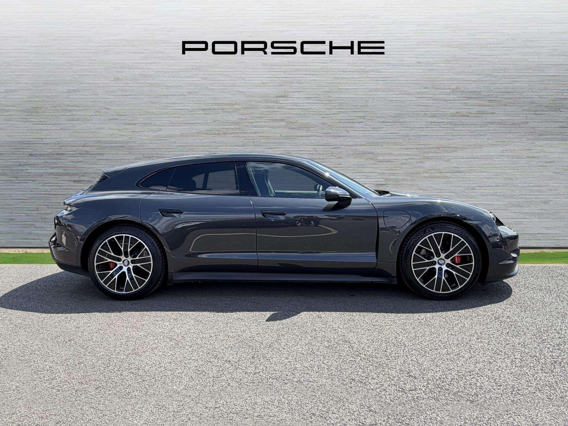 Porsche Taycan view 7