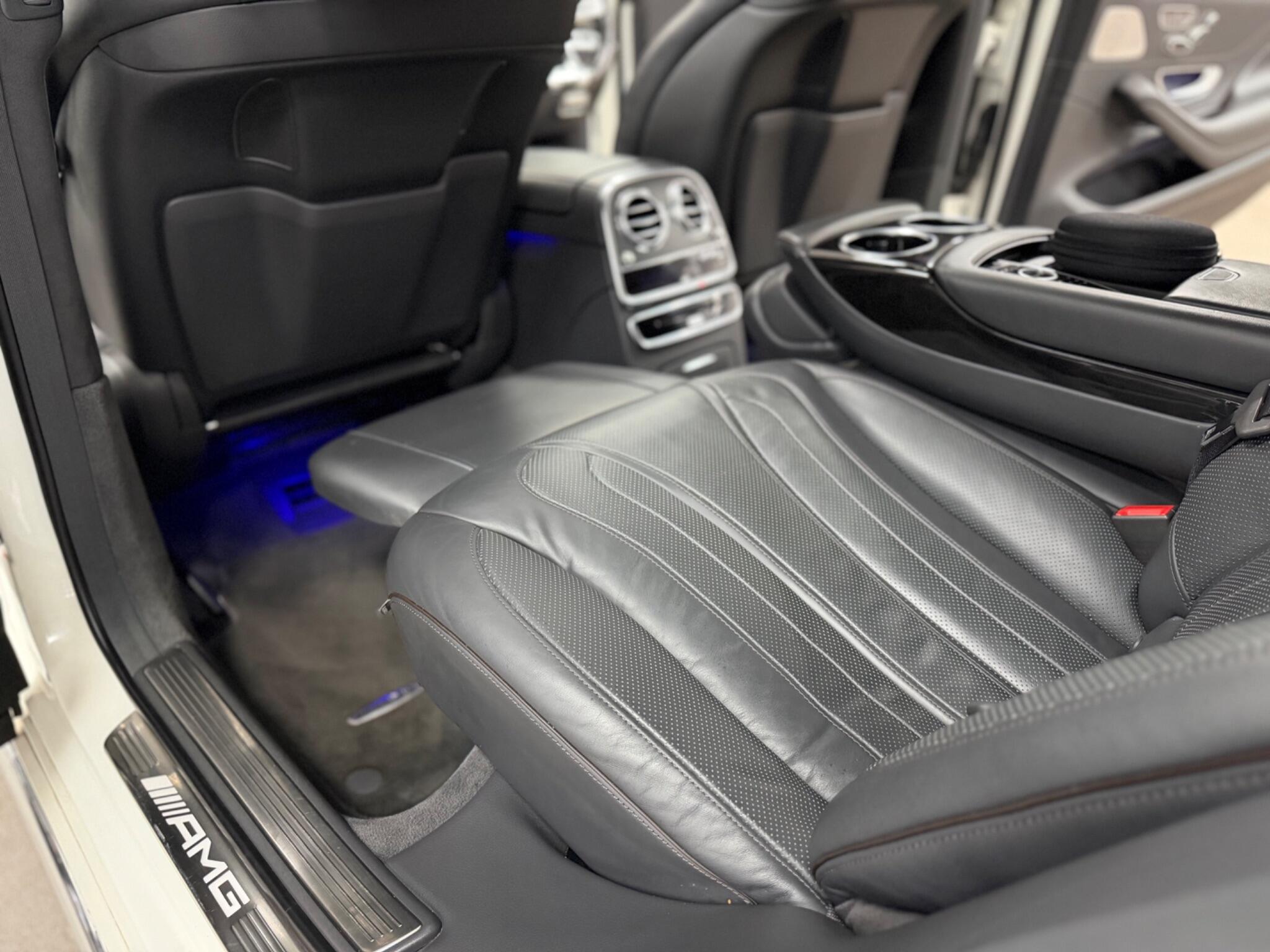 Mercedes-Benz S-Class view 17
