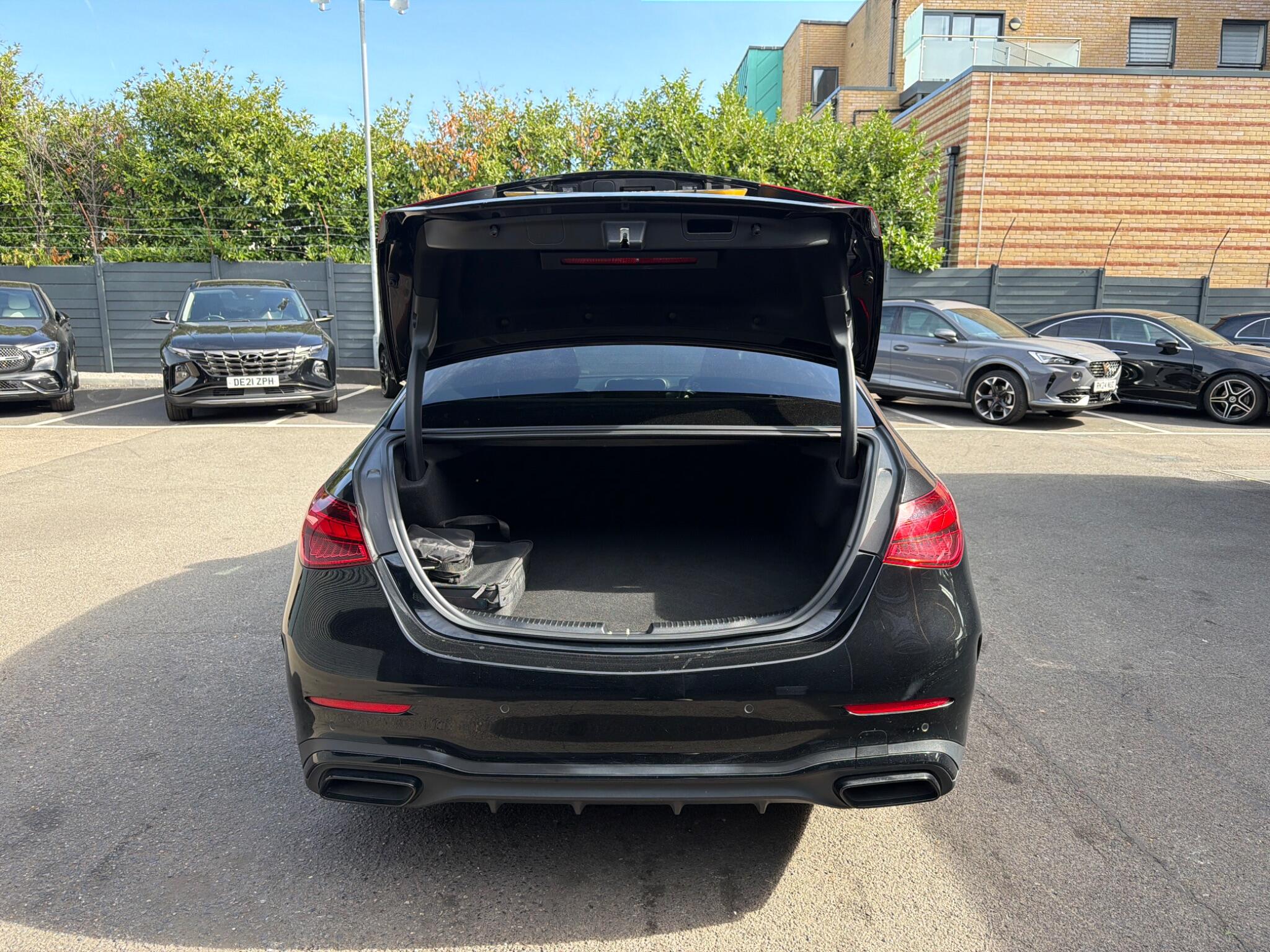 Mercedes-Benz C-Class view 15