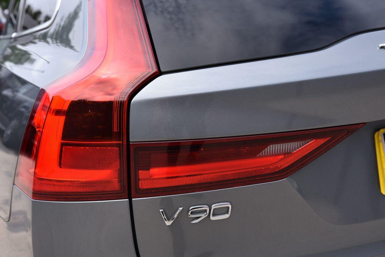 Volvo V90 view 17