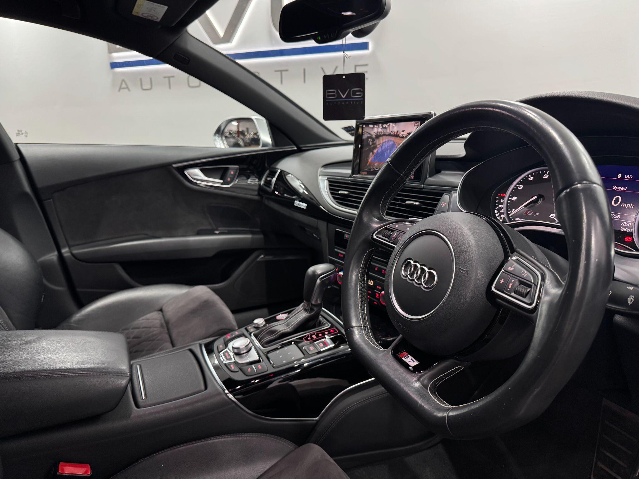 Audi S7 view 22