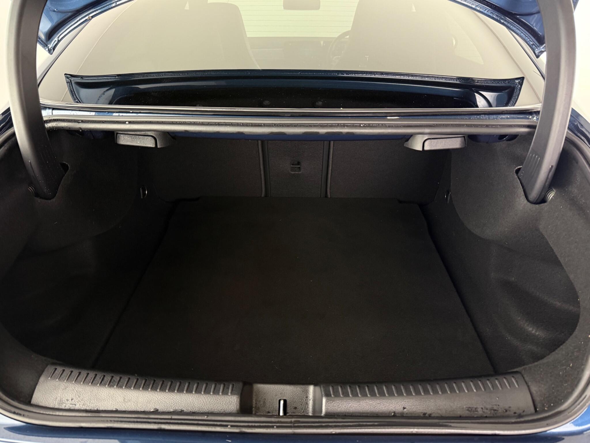 Mercedes-Benz CLA view 10