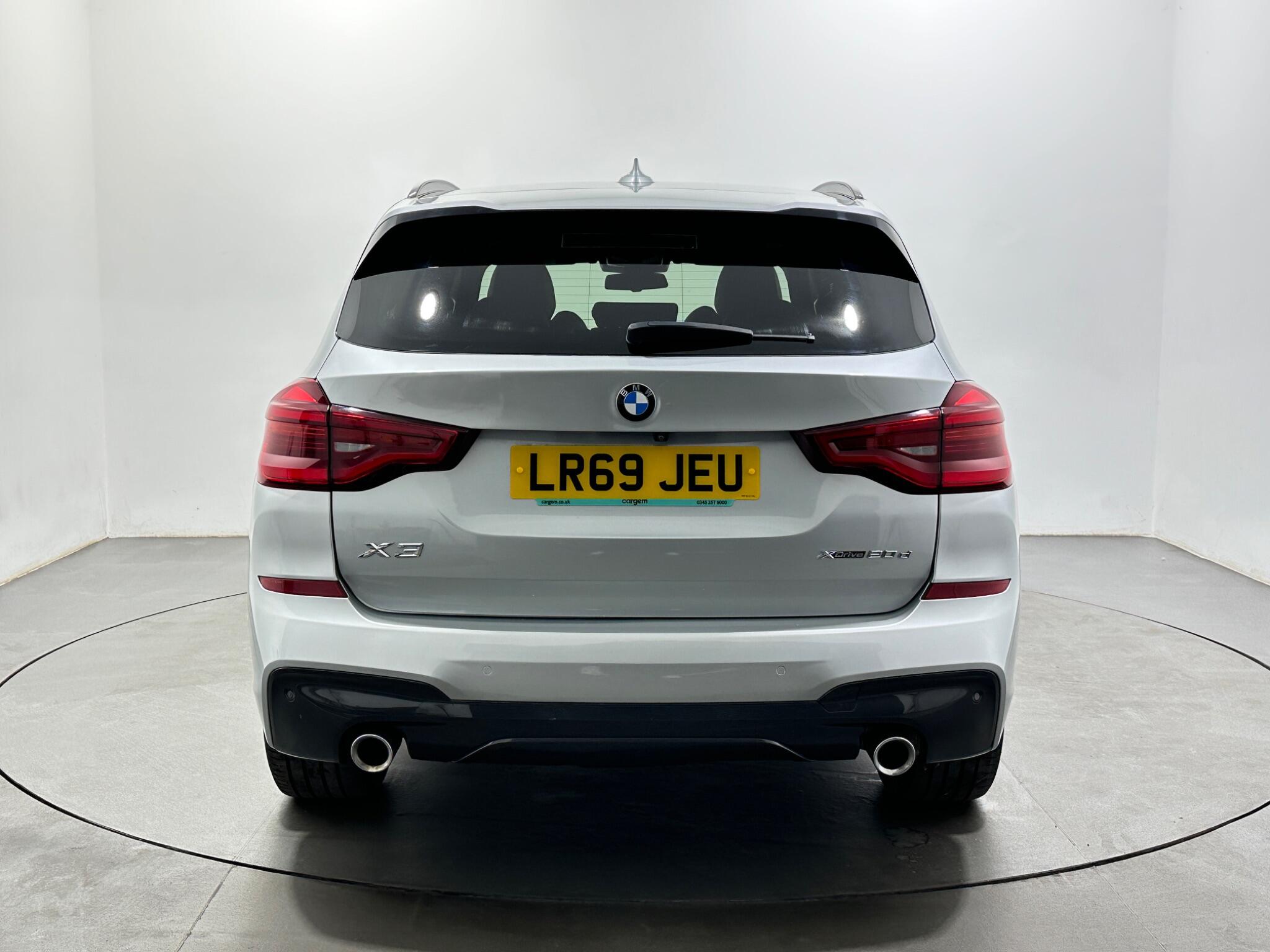 BMW X3 view 7