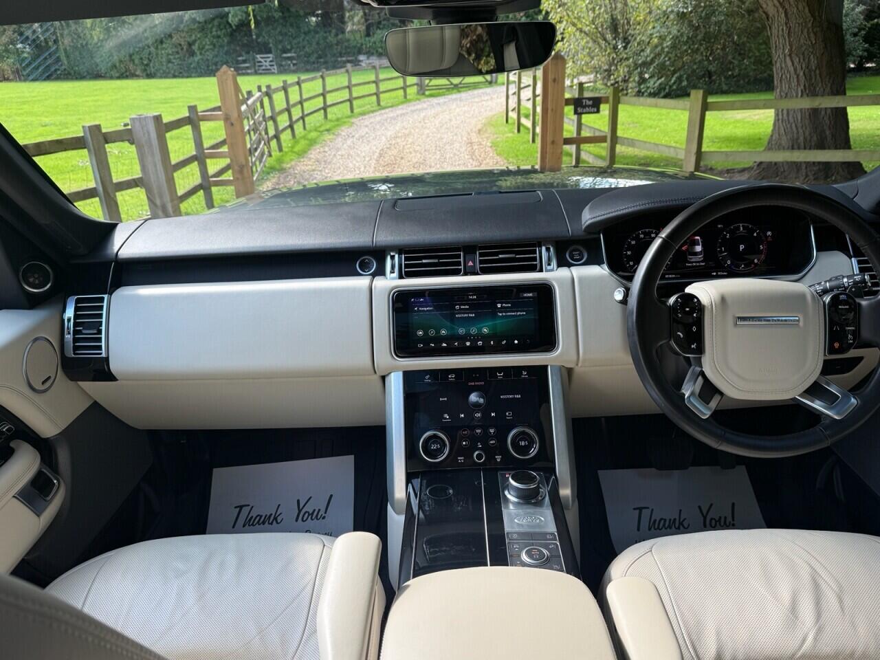 Land Rover Range Rover view 19