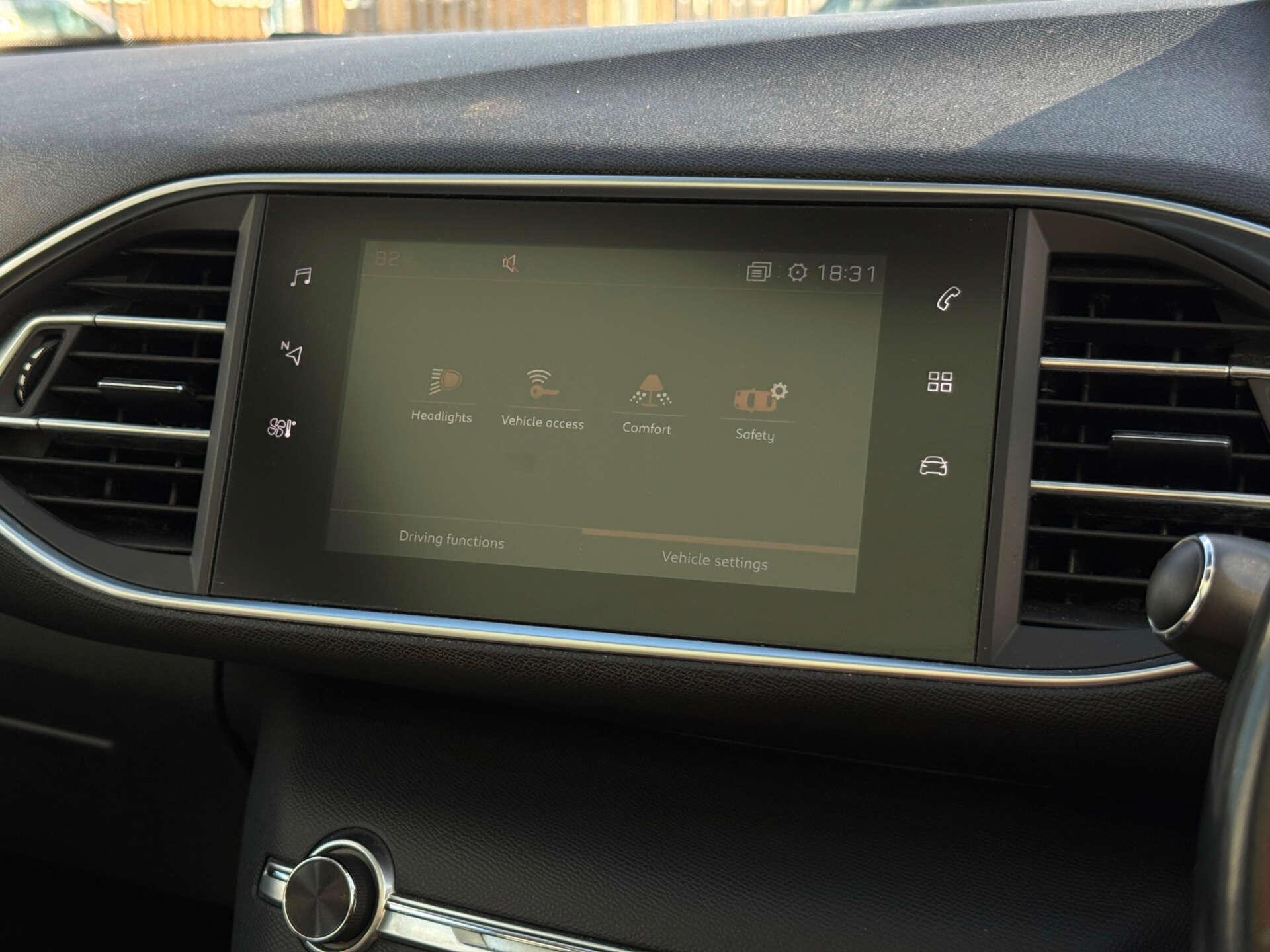 Peugeot 308 view 65