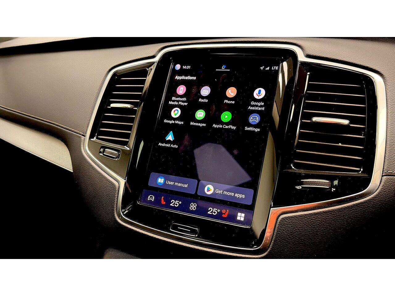 Volvo XC90 view 28