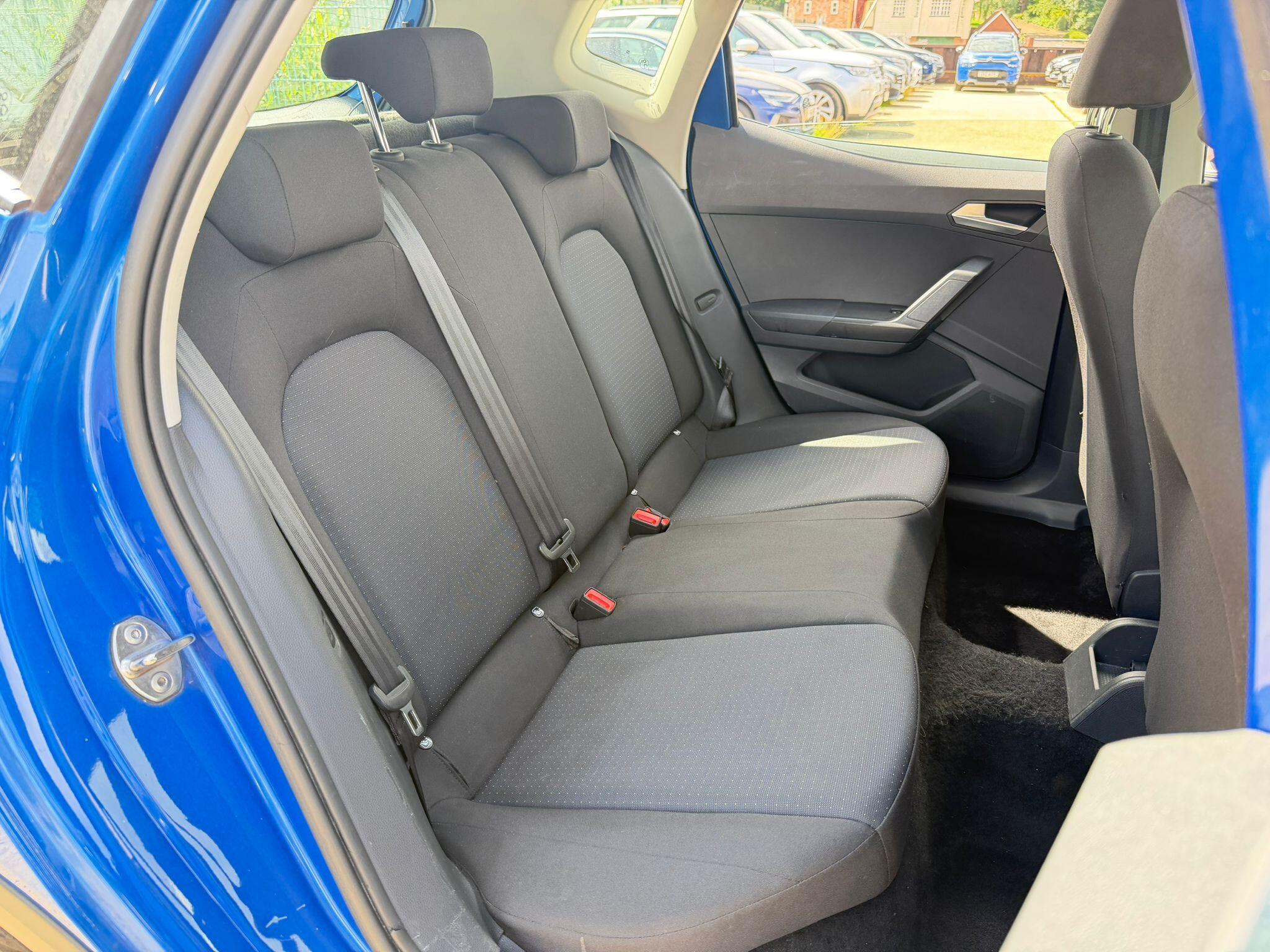 Seat Arona view 13