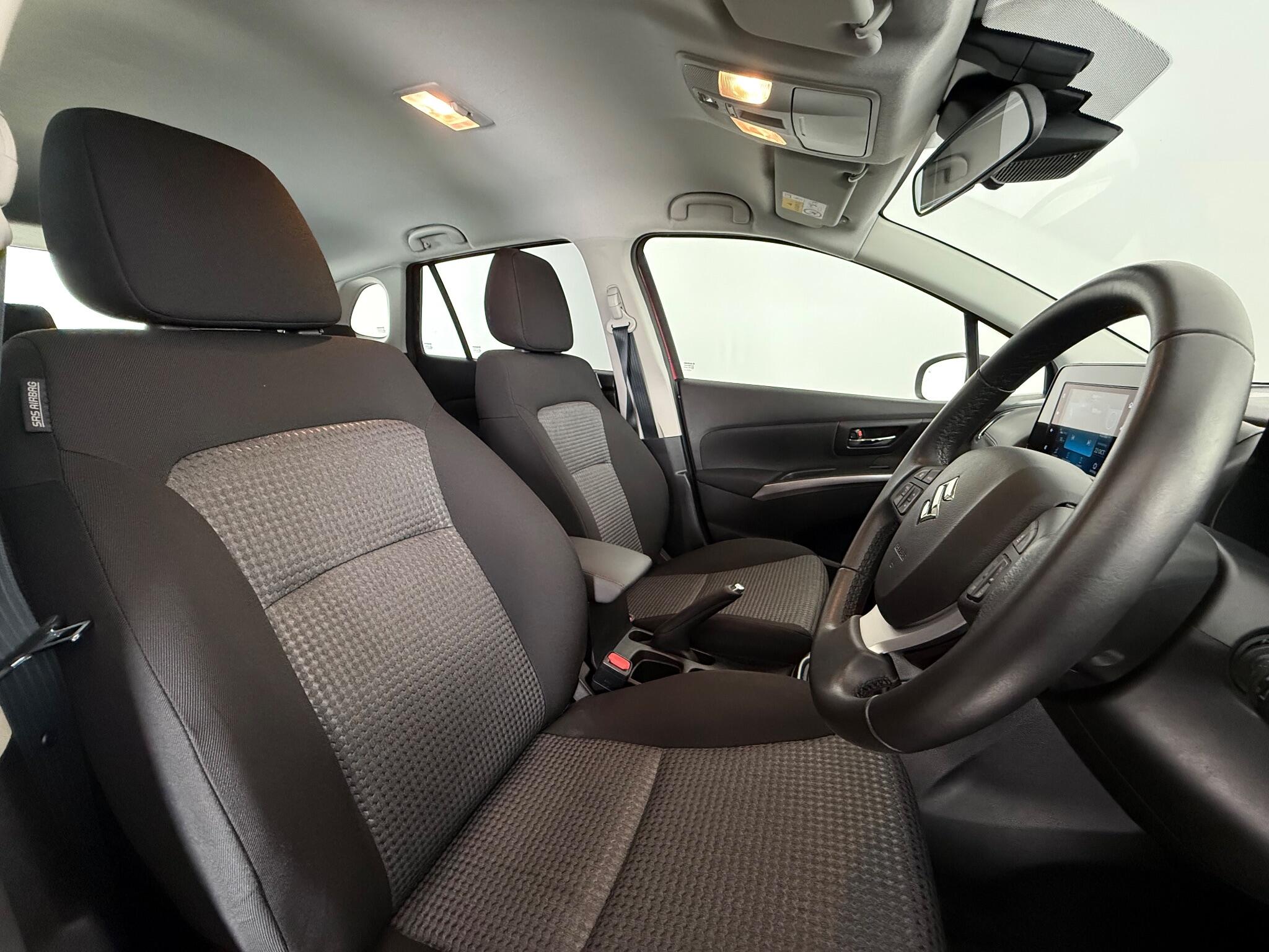 Suzuki S-Cross view 13