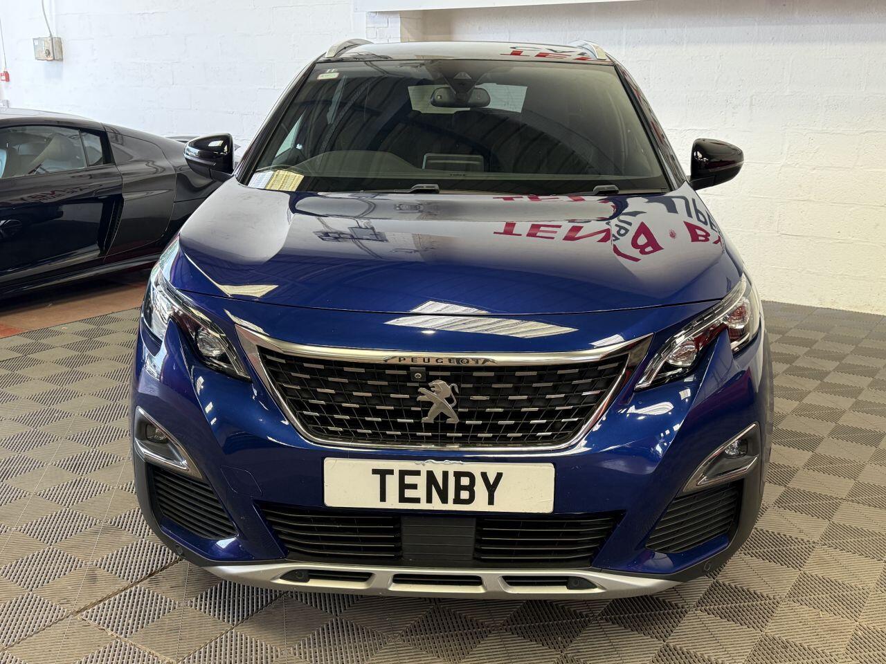 Peugeot 3008 view 4