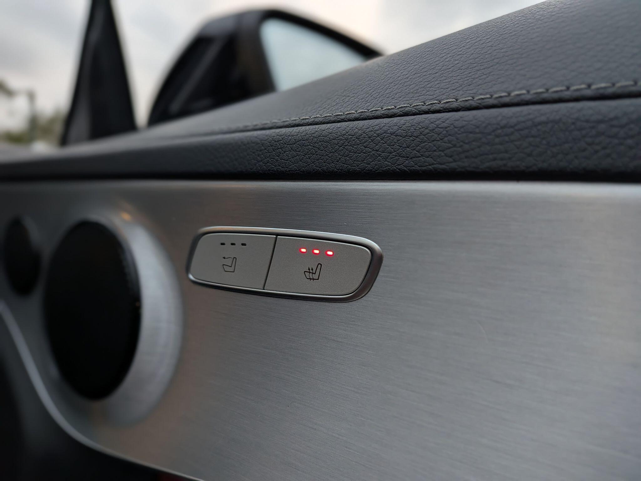 Mercedes-Benz C Class view 43