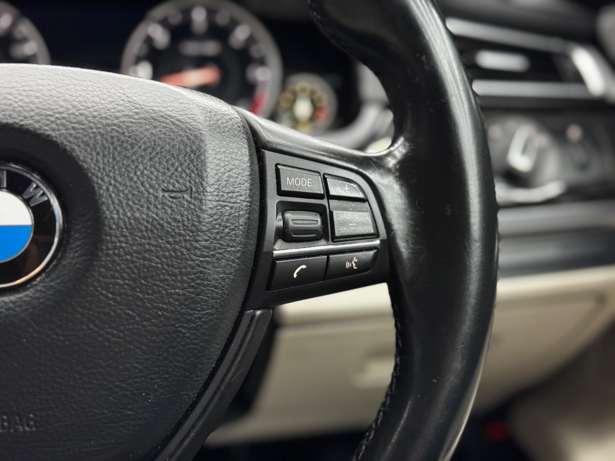 BMW 7 Series view 20