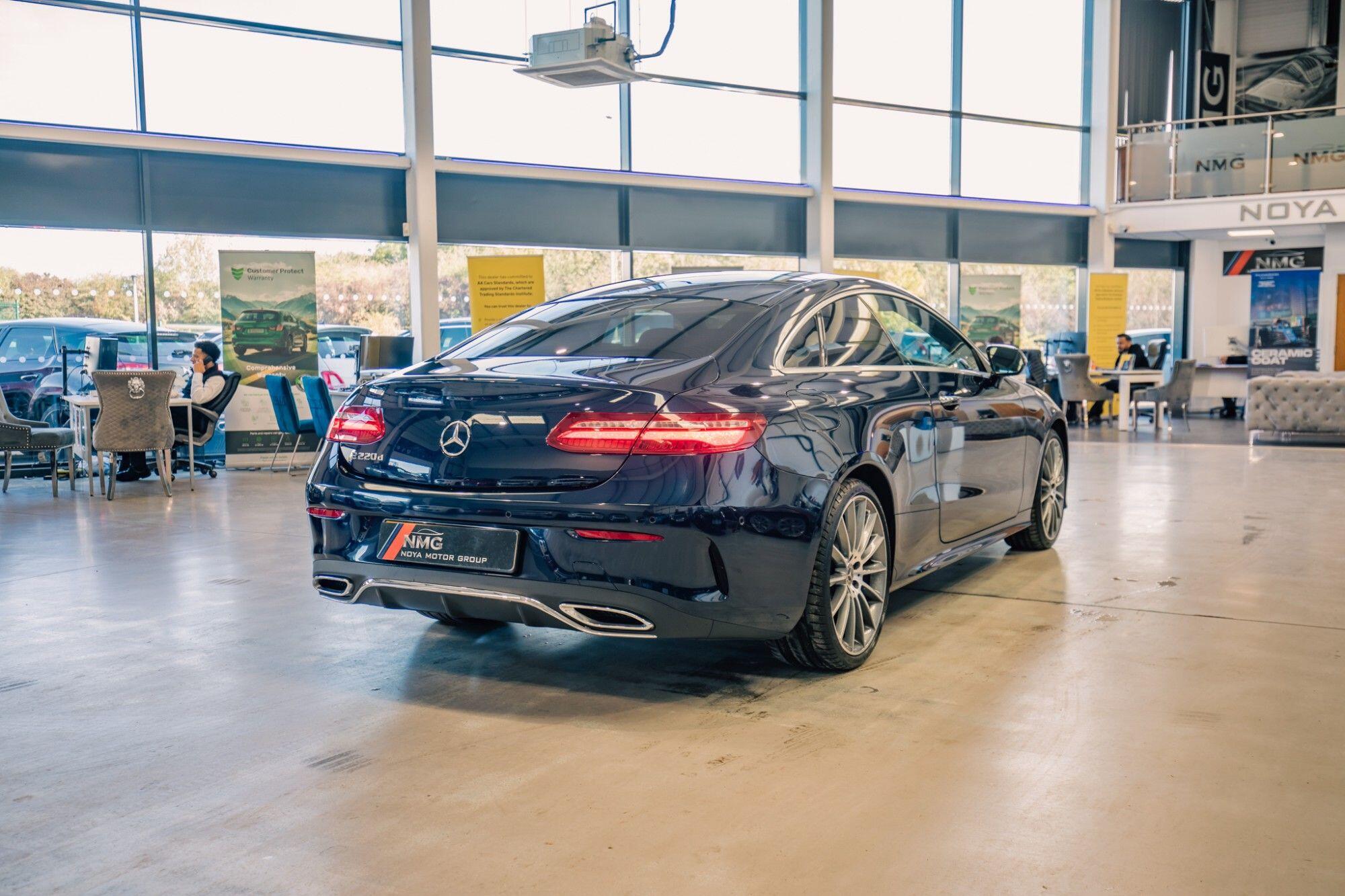 Mercedes-Benz E-Class view 27