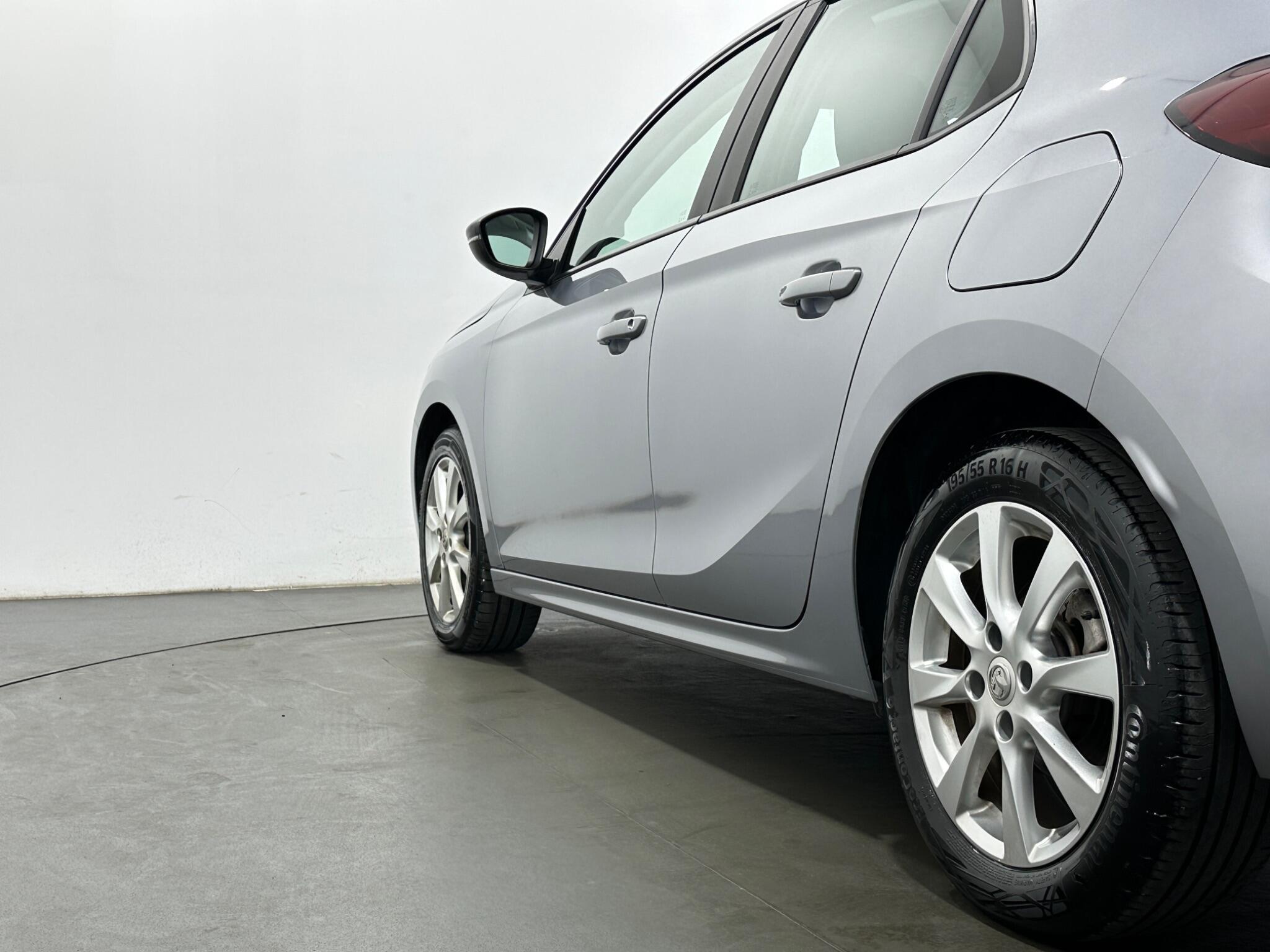 Vauxhall Corsa view 44