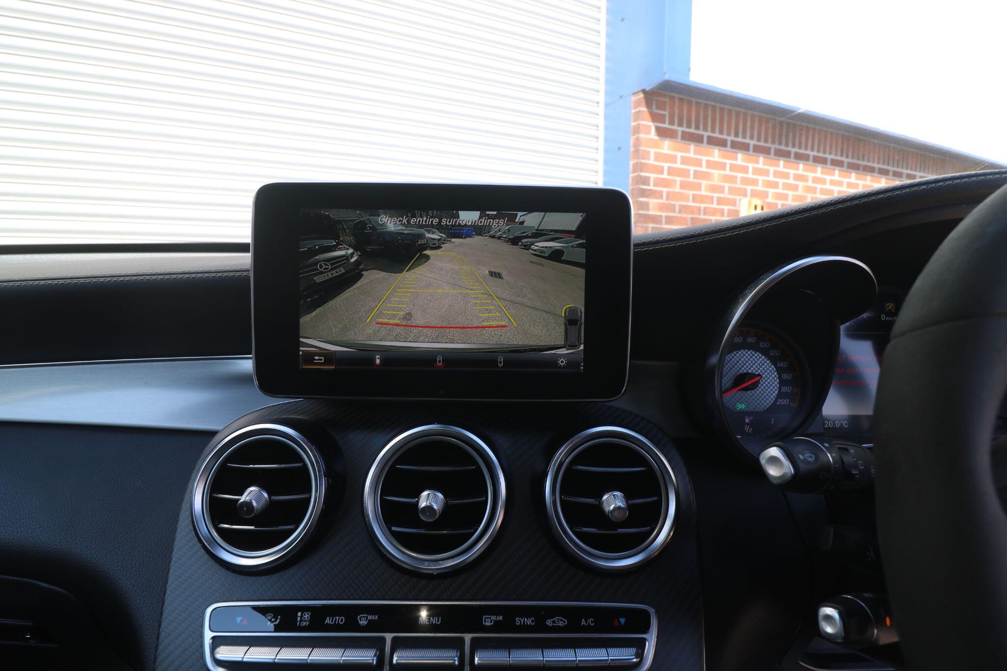 Mercedes-Benz GLC view 35