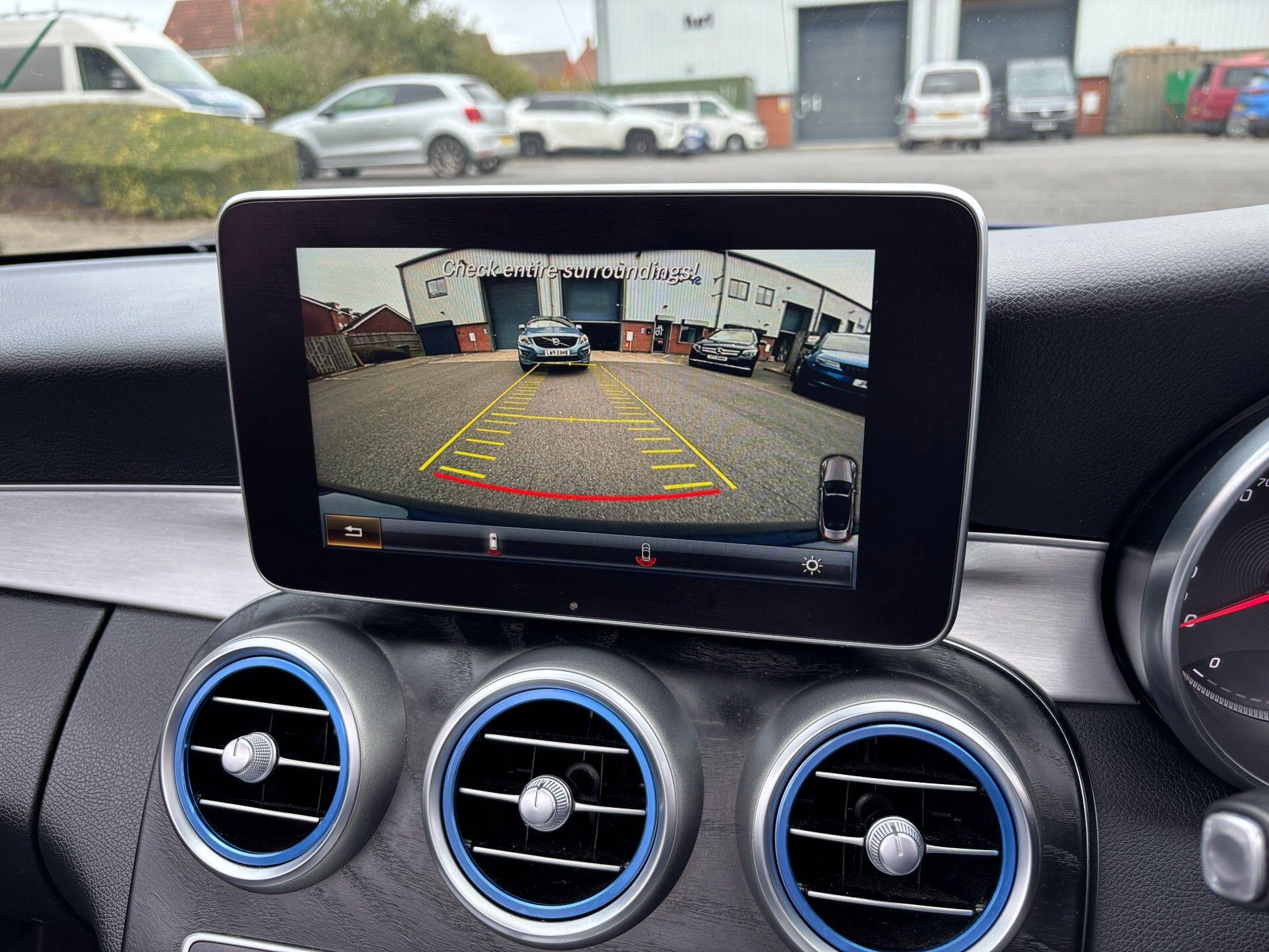Mercedes-Benz C-Class view 17