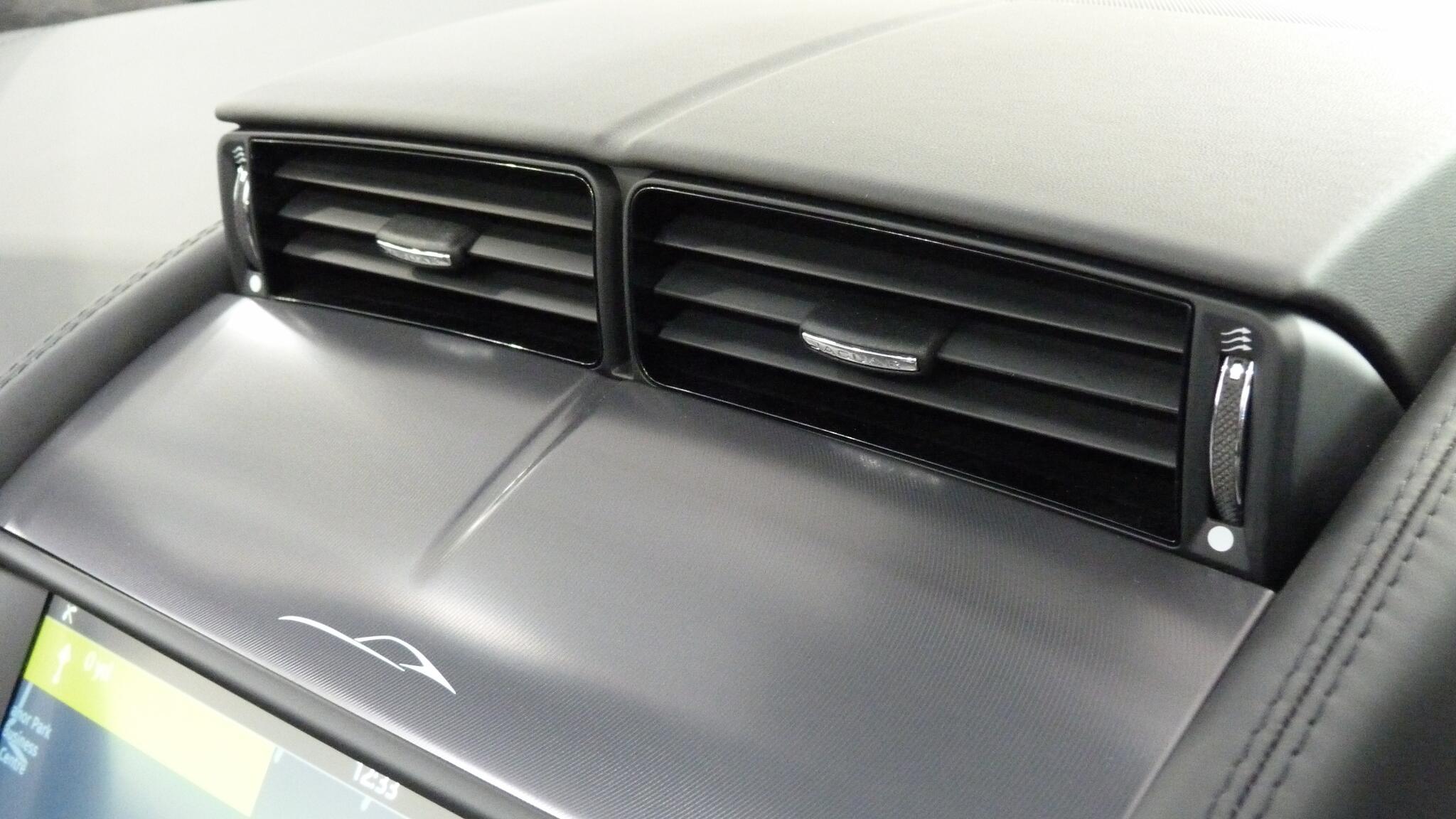 Jaguar F-Type view 35