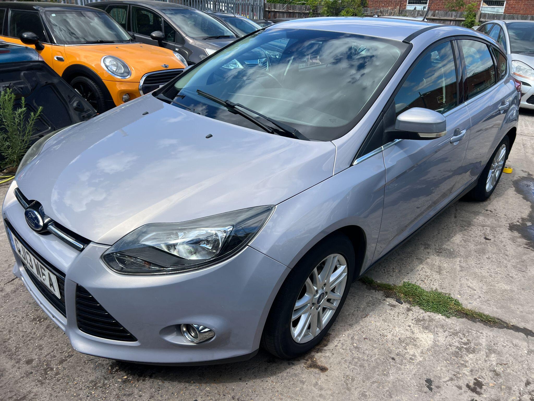 Ford Focus view 4