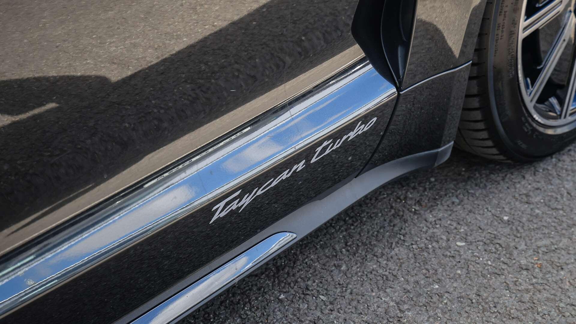 Porsche Taycan view 24