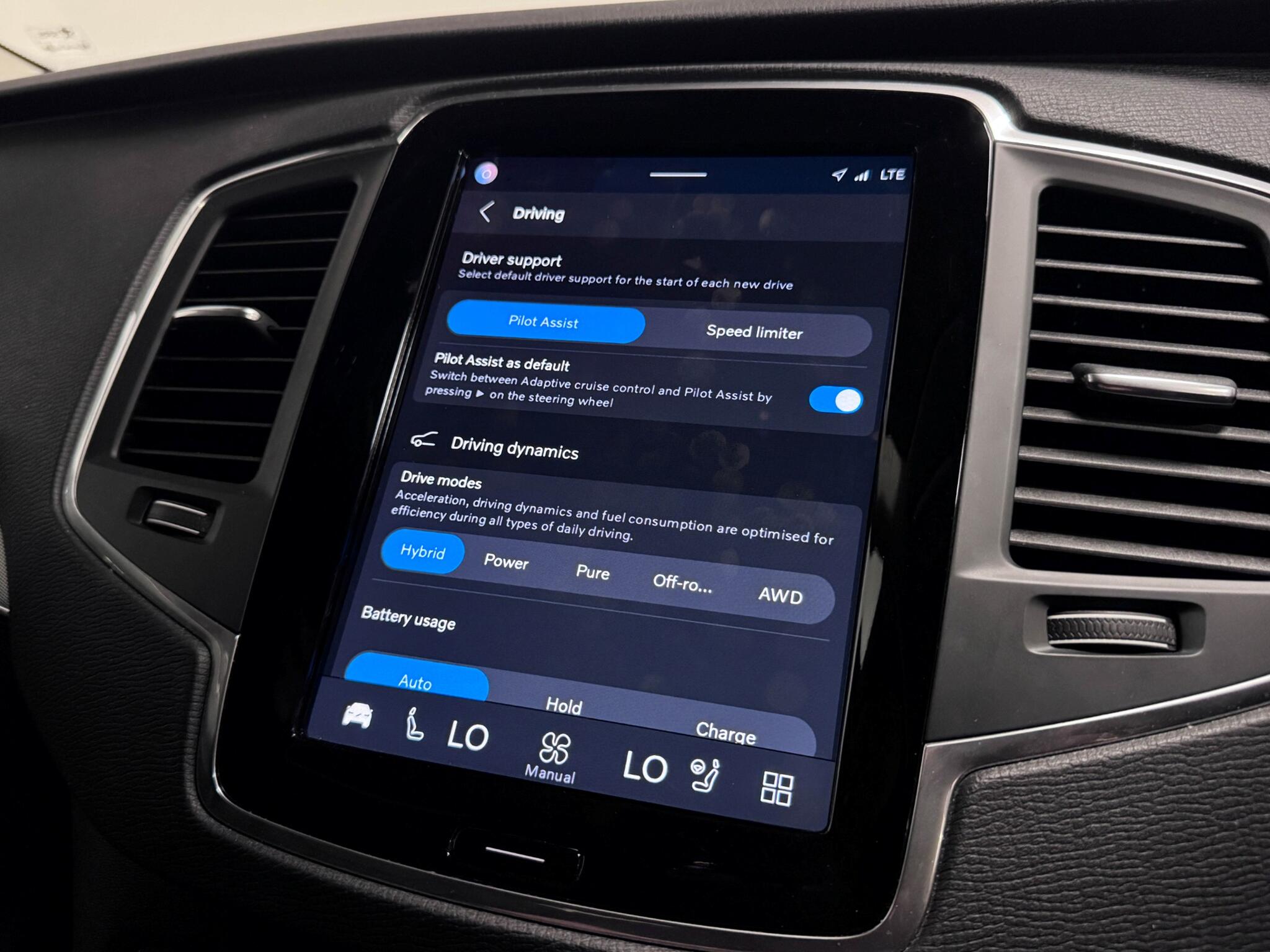 Volvo XC90 view 47