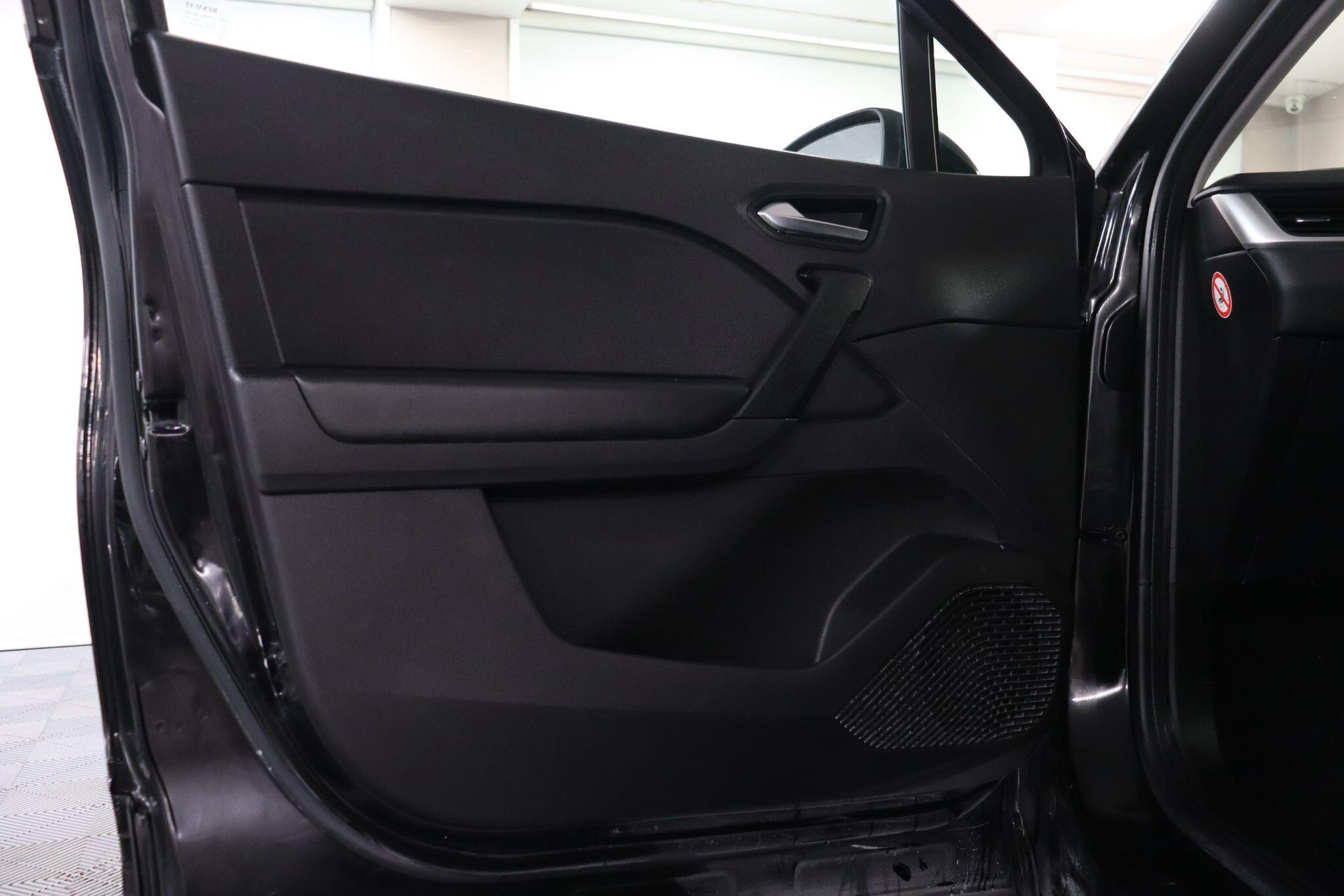 Renault Captur view 44