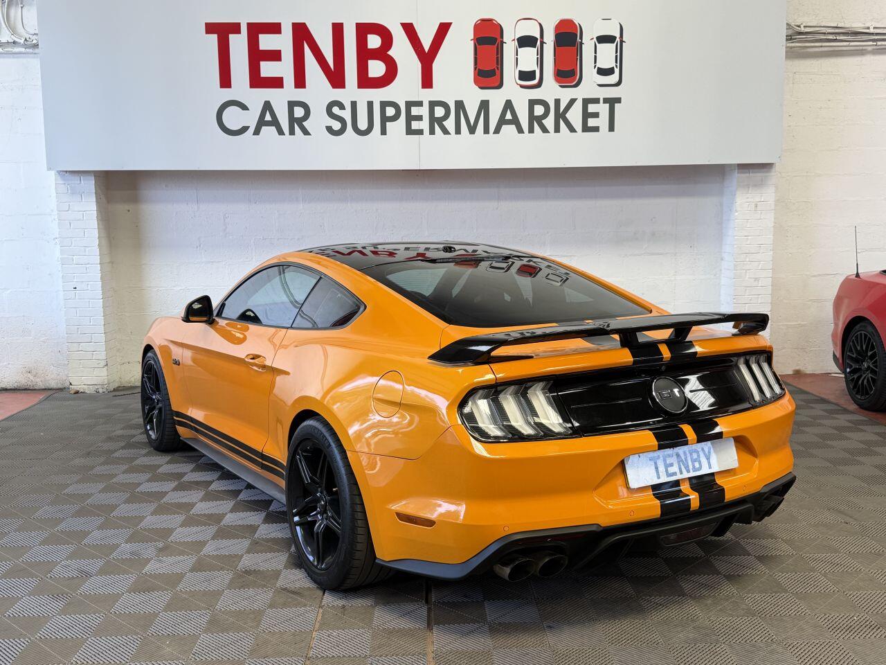 Ford Mustang view 7