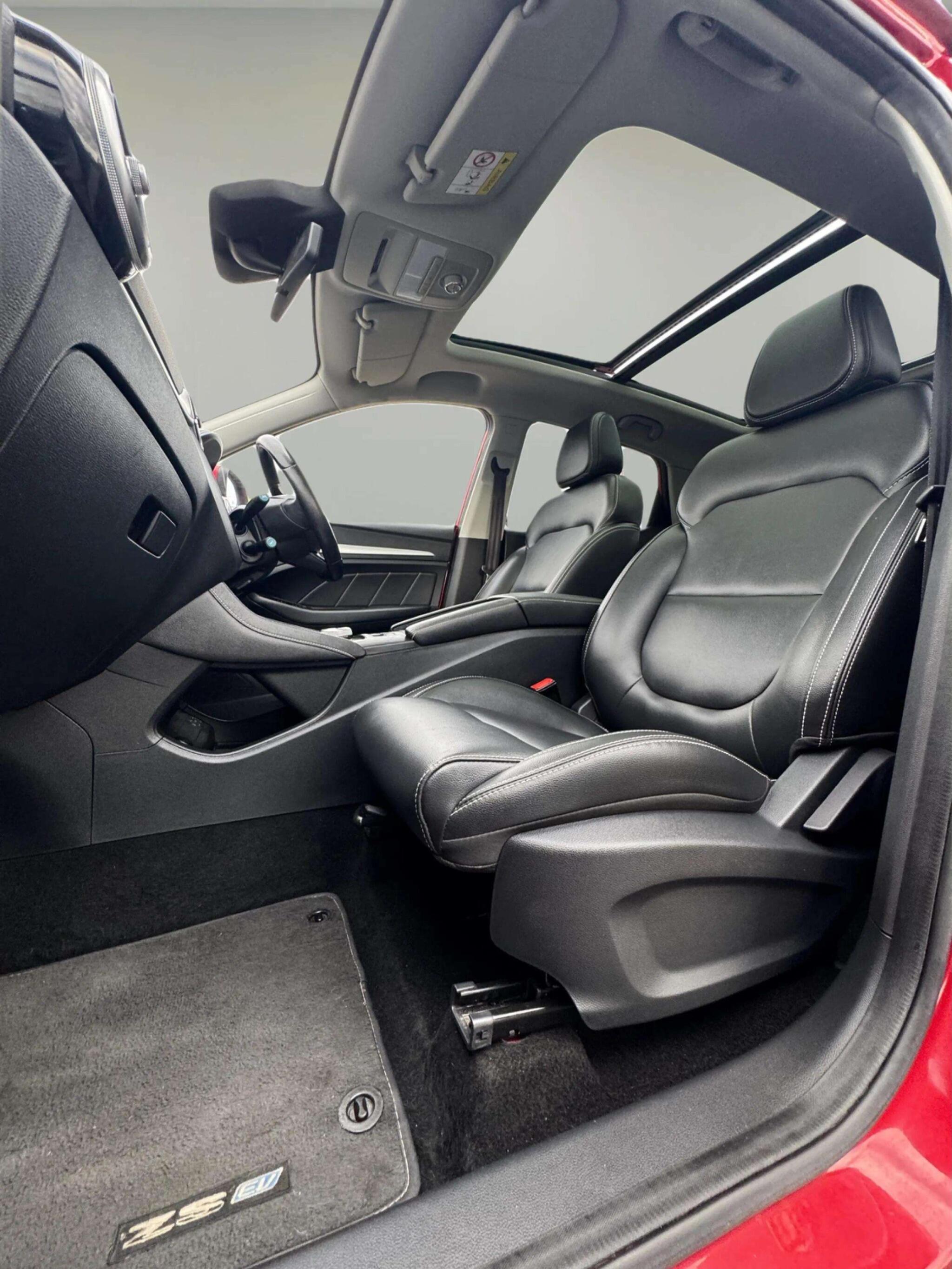 MG ZS view 60