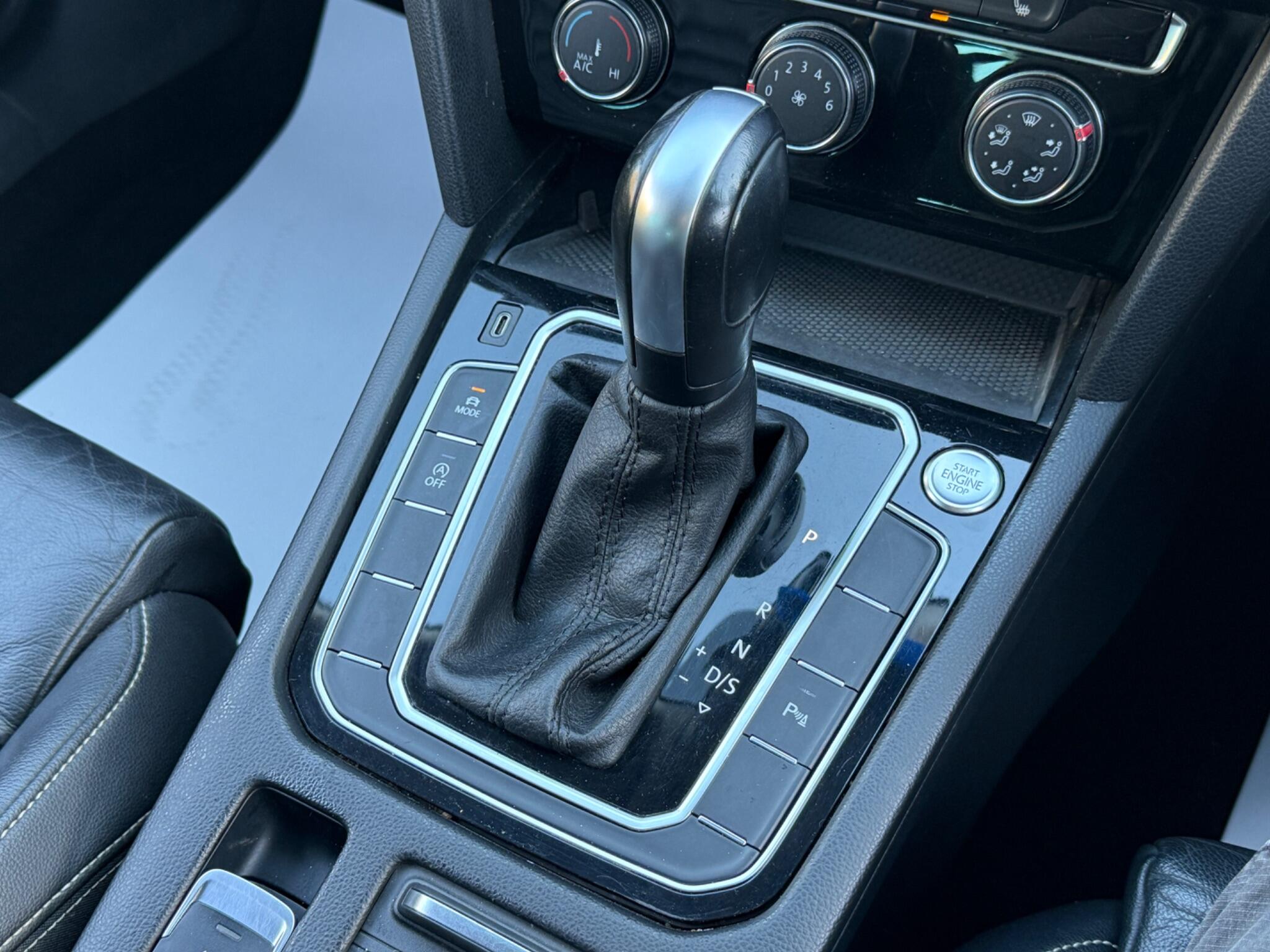 Volkswagen Passat - Image 57