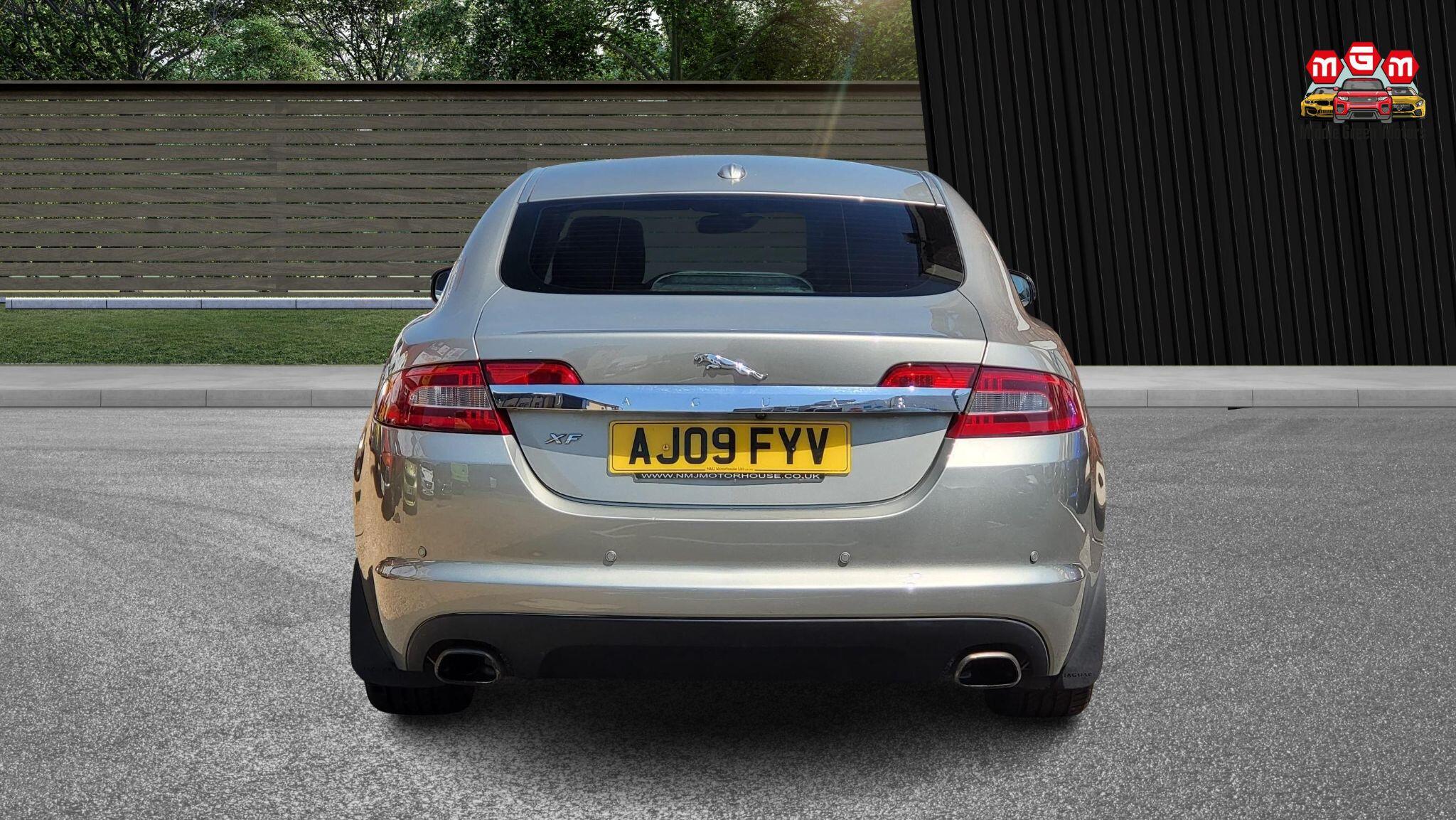 Jaguar XF view 7