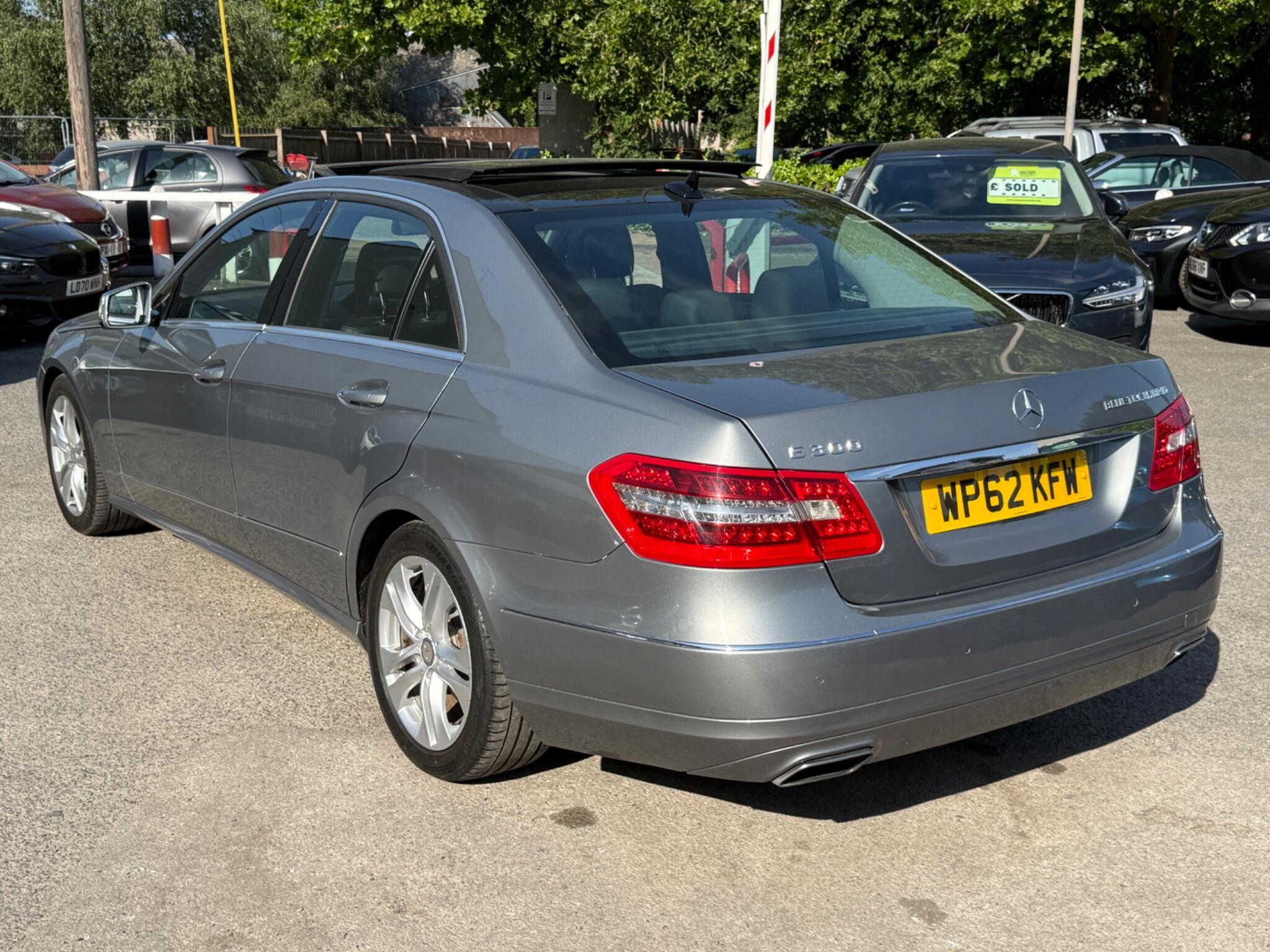Mercedes-Benz E Class - Image 5