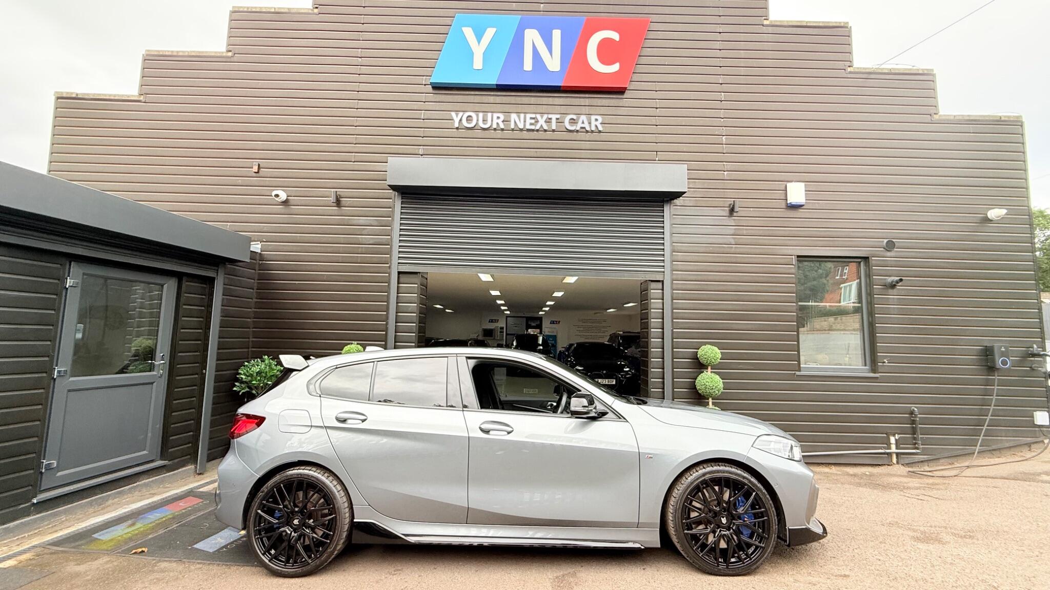 BMW 1 Series view 4