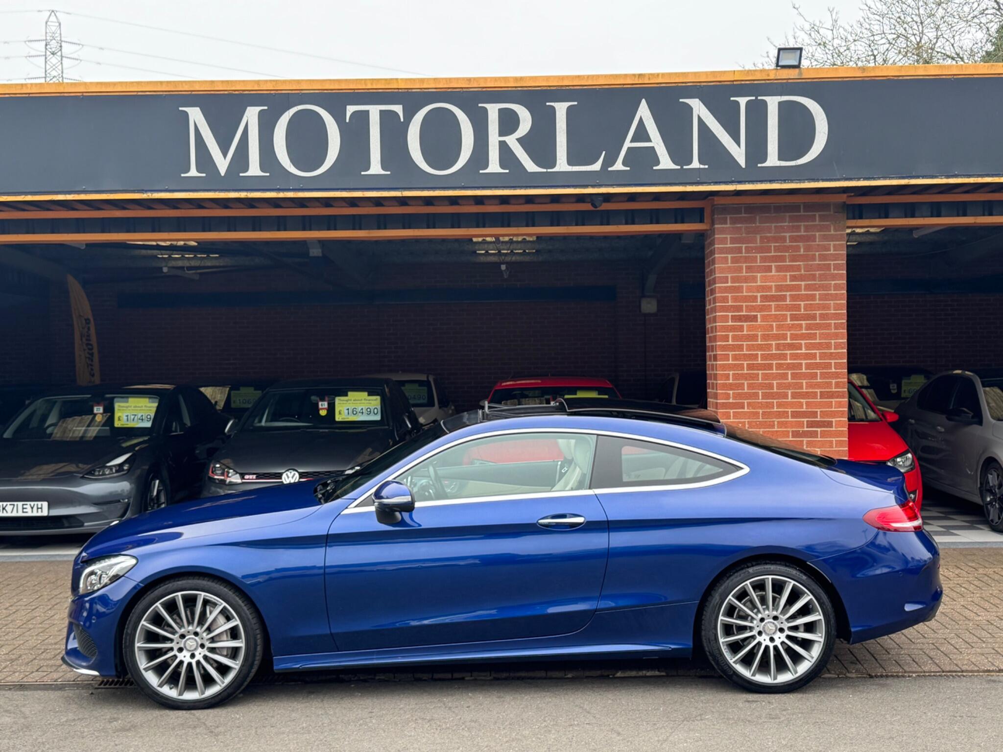 Mercedes-Benz C Class view 6
