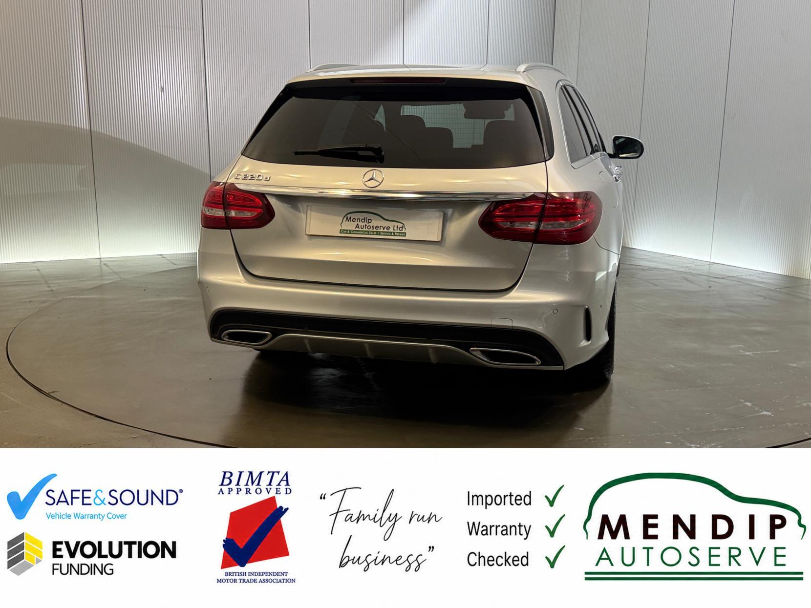Mercedes-Benz C-Class view 22