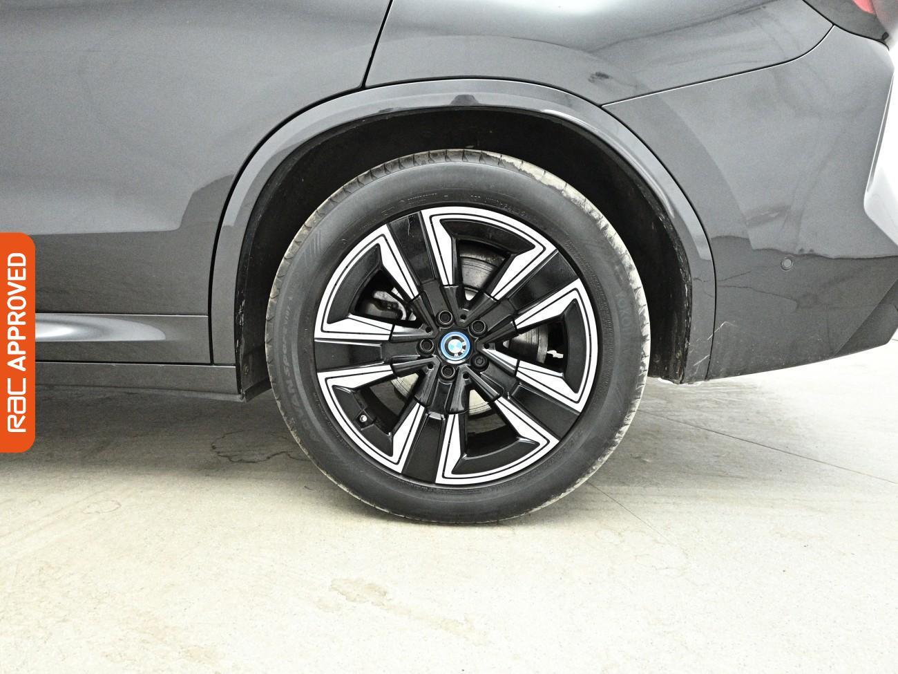 BMW Ix3 view 29