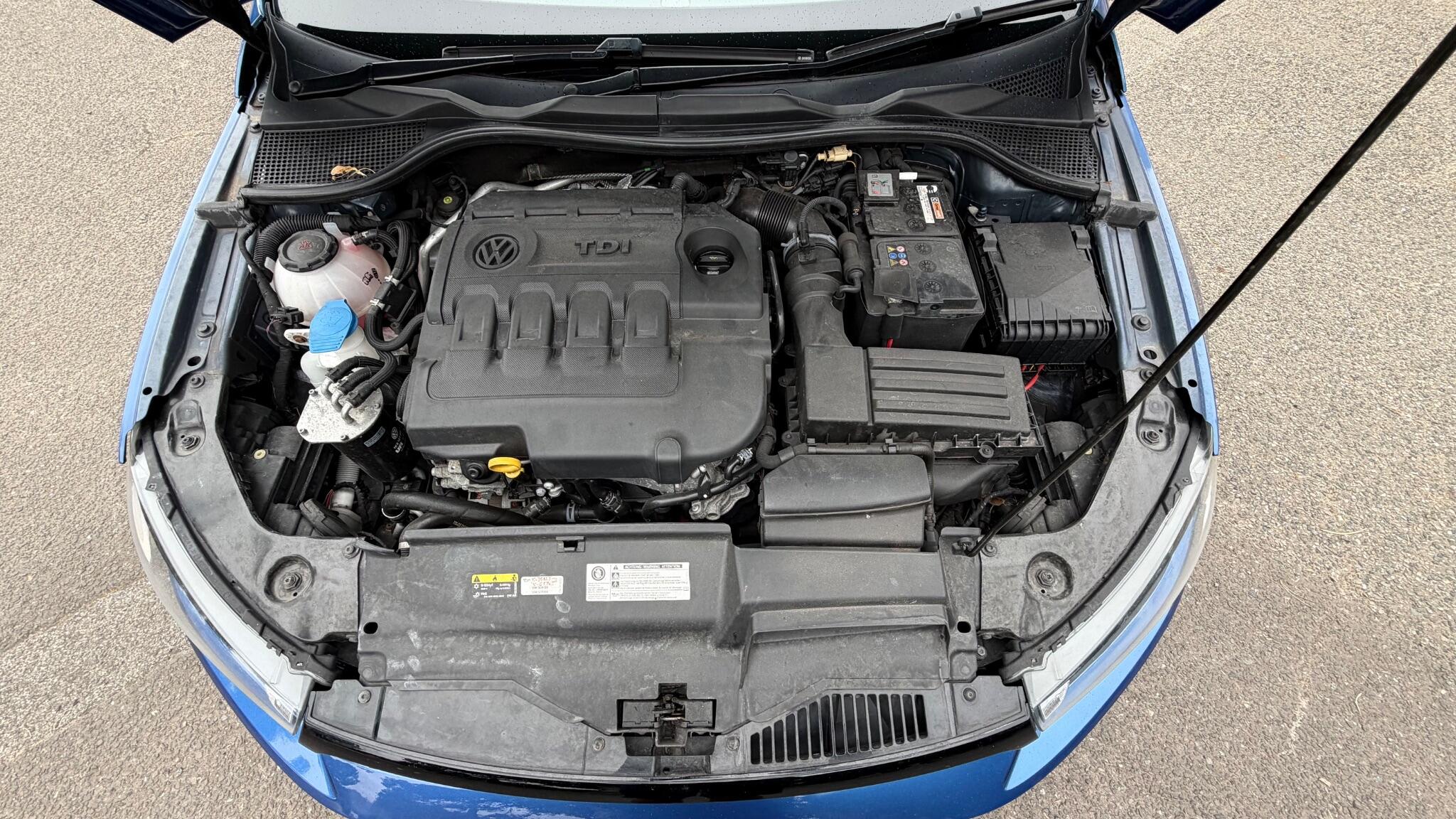 Volkswagen Scirocco view 39