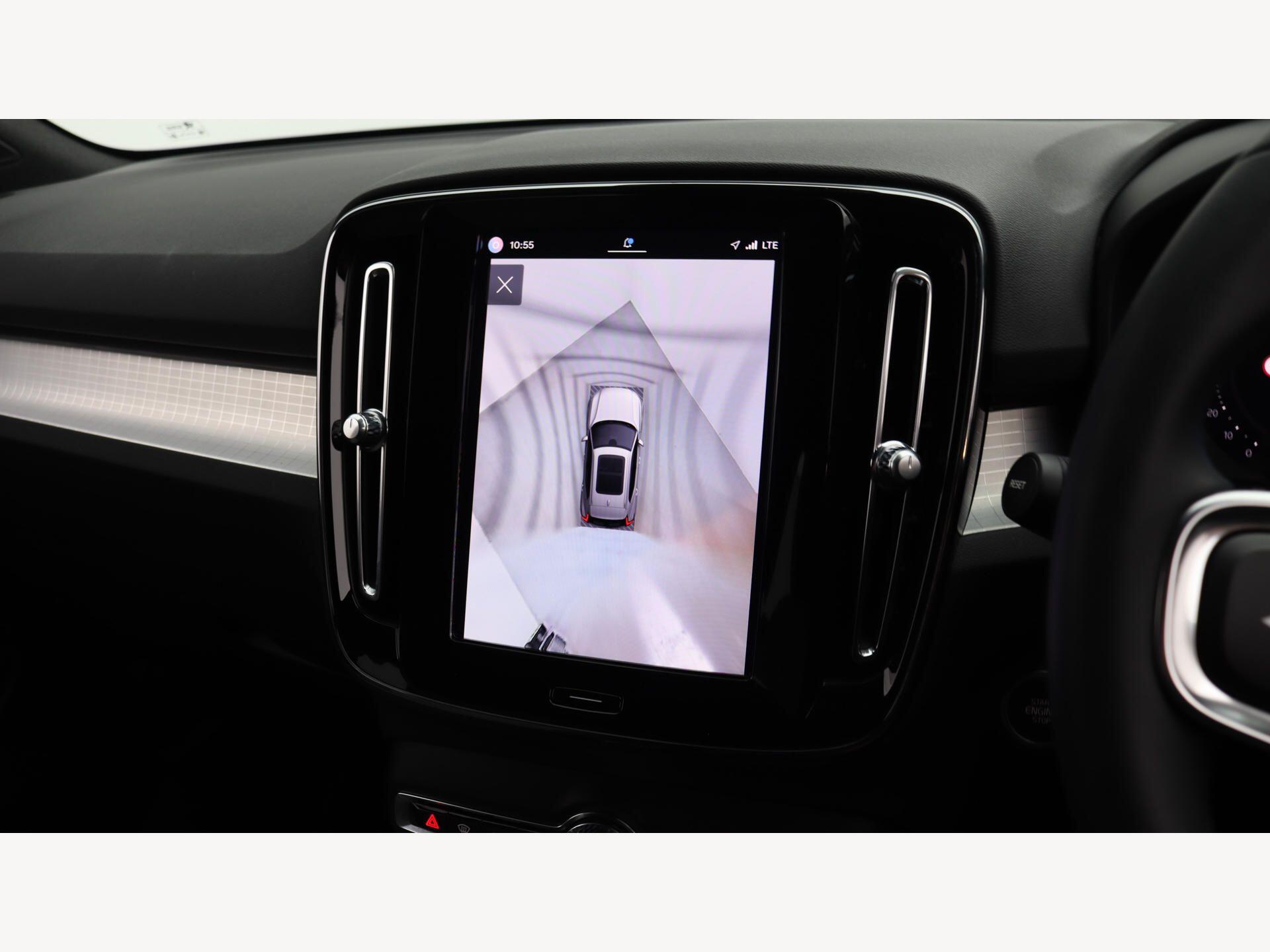 Volvo XC40 view 20