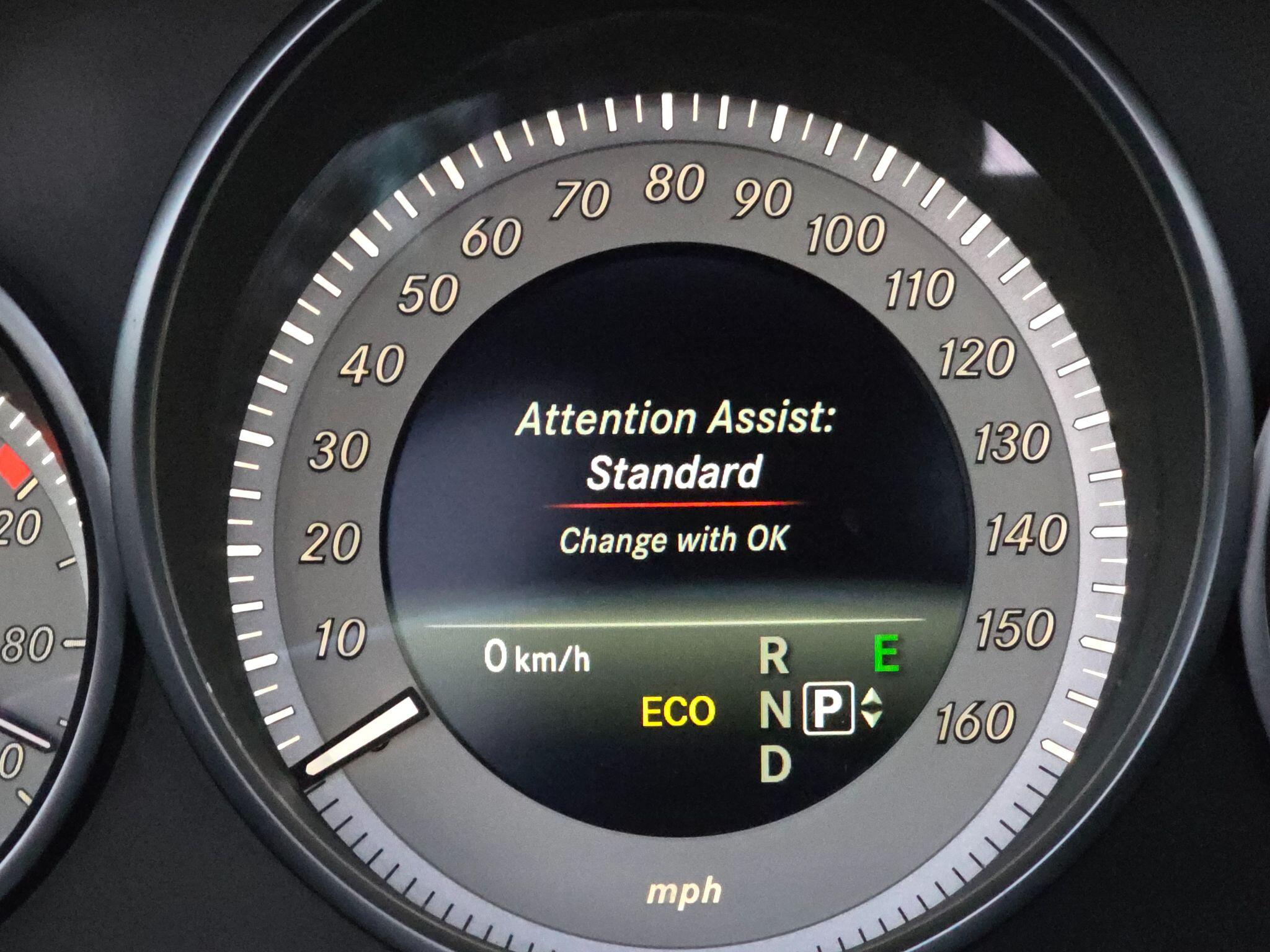 2014 Mercedes-Benz E Class image 48